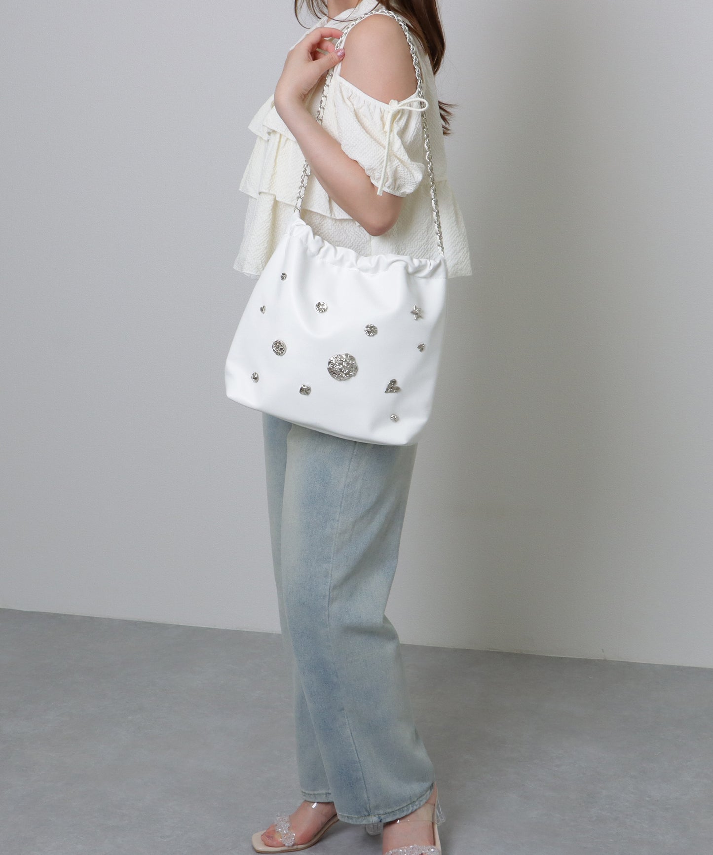 メタリック モチーフ付き 巾着 チェーン ショルダーバッグ