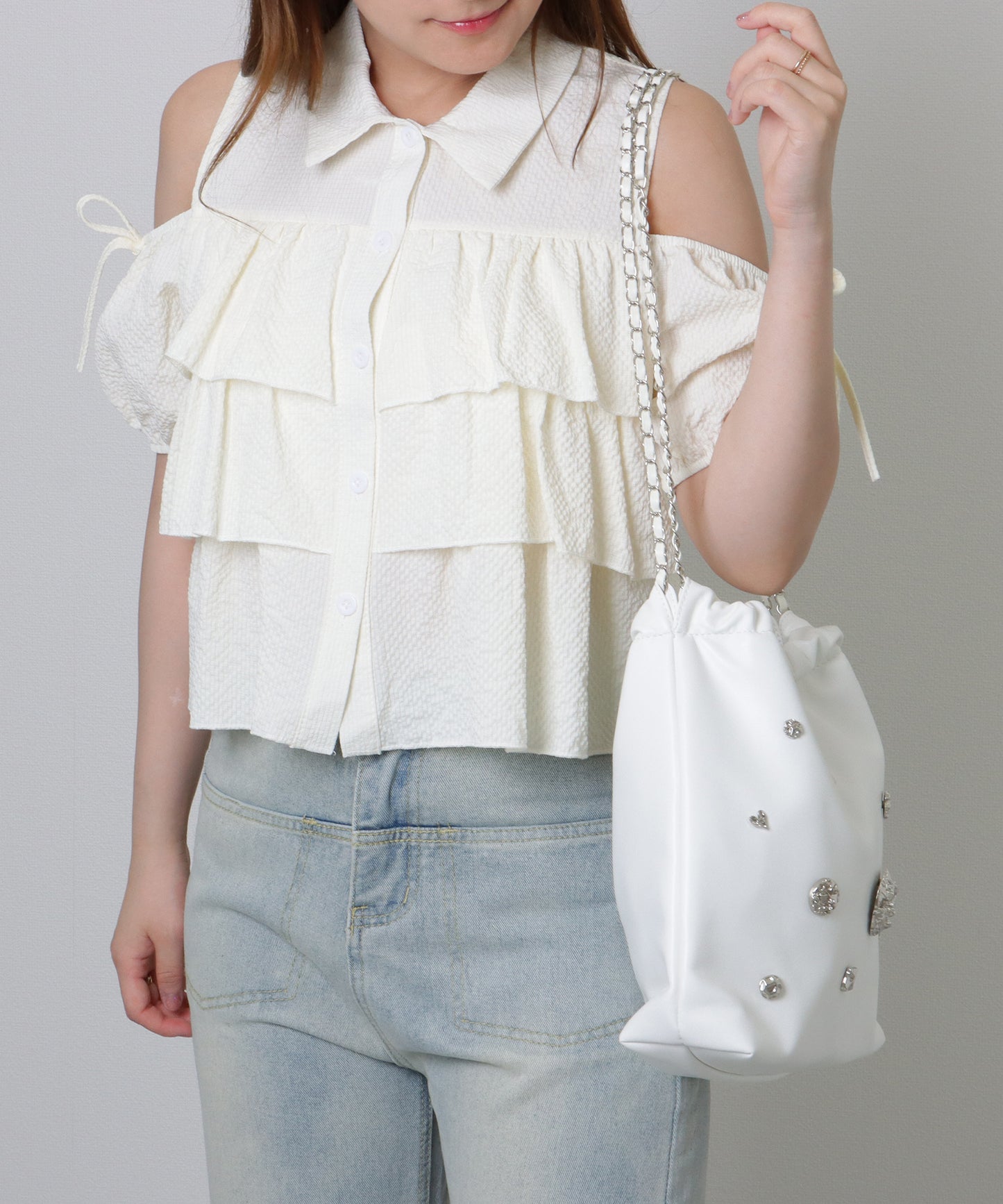 メタリック モチーフ付き 巾着 チェーン ショルダーバッグ