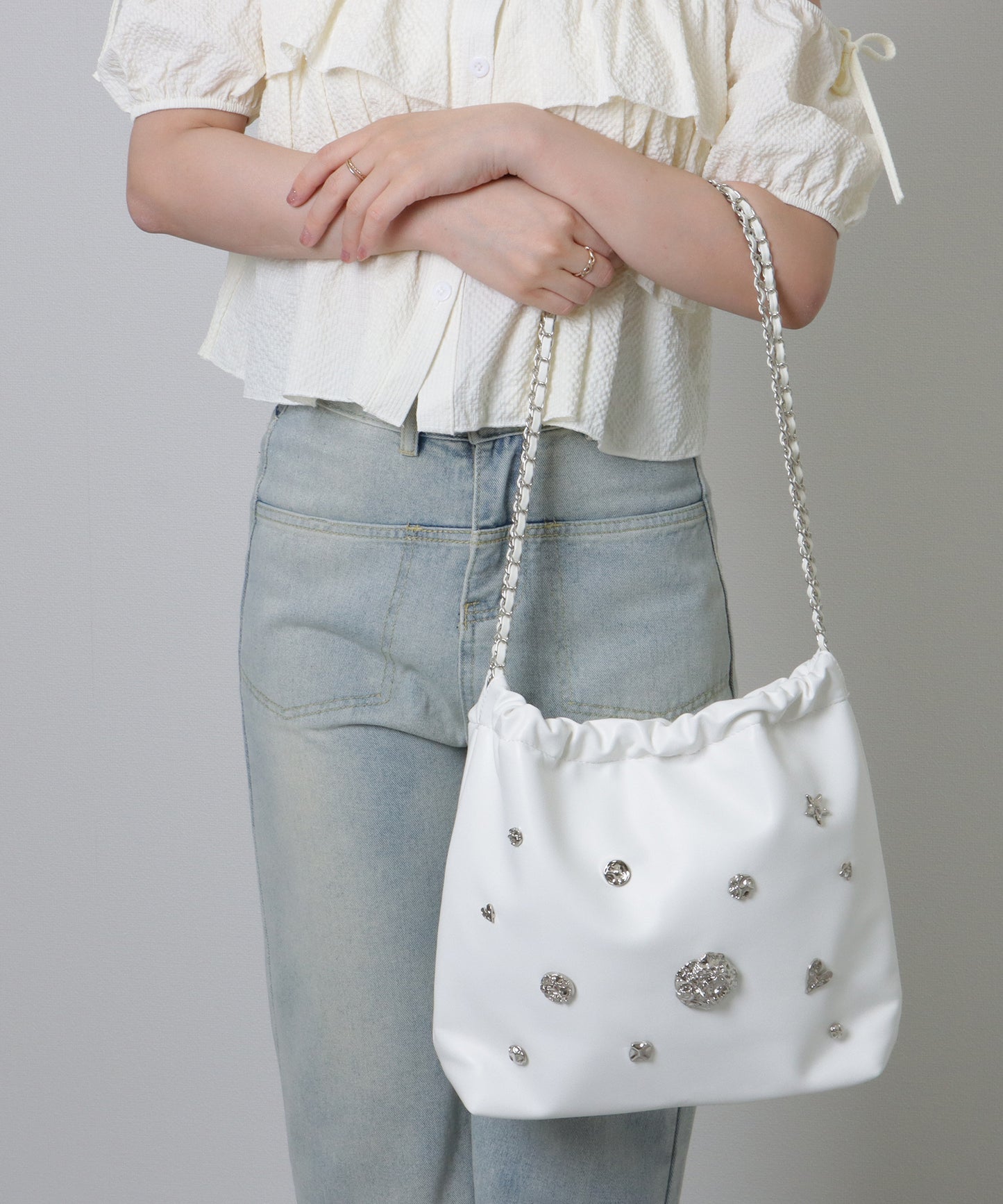 メタリック モチーフ付き 巾着 チェーン ショルダーバッグ