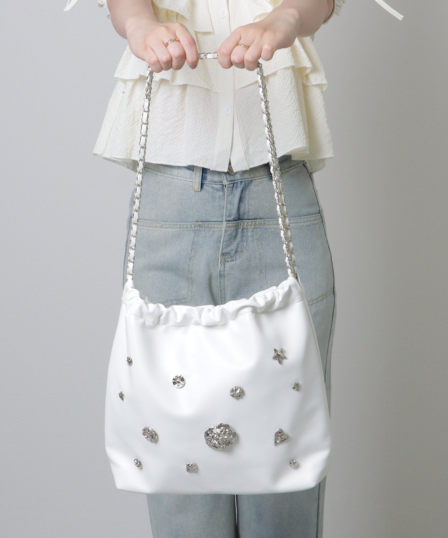 メタリック モチーフ付き 巾着 チェーン ショルダーバッグ