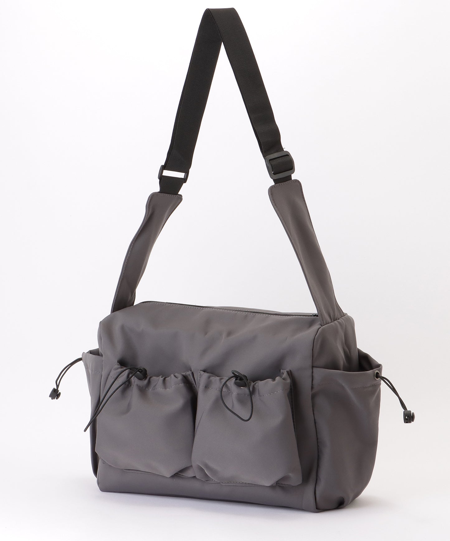 ソリッドカラー ドローコード付き 多ポケット ショルダーバッグ