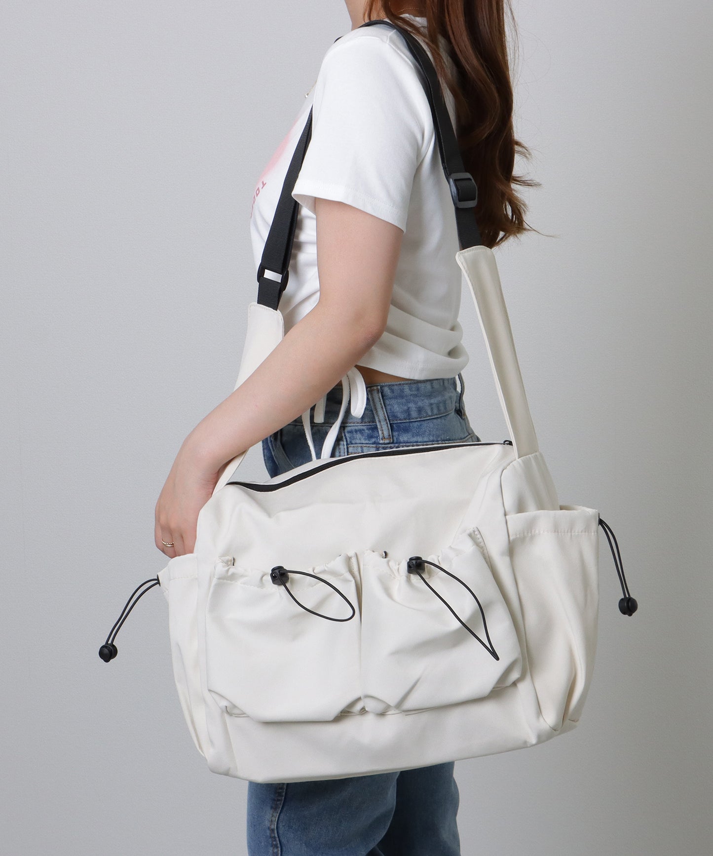 ソリッドカラー ドローコード付き 多ポケット ショルダーバッグ