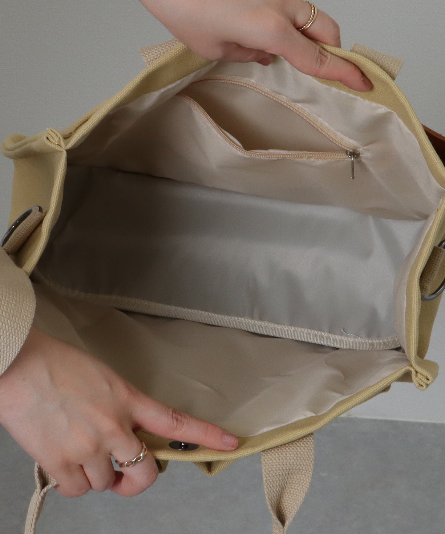 2WAY スクエア 大容量 キャンバス ショルダーバッグ