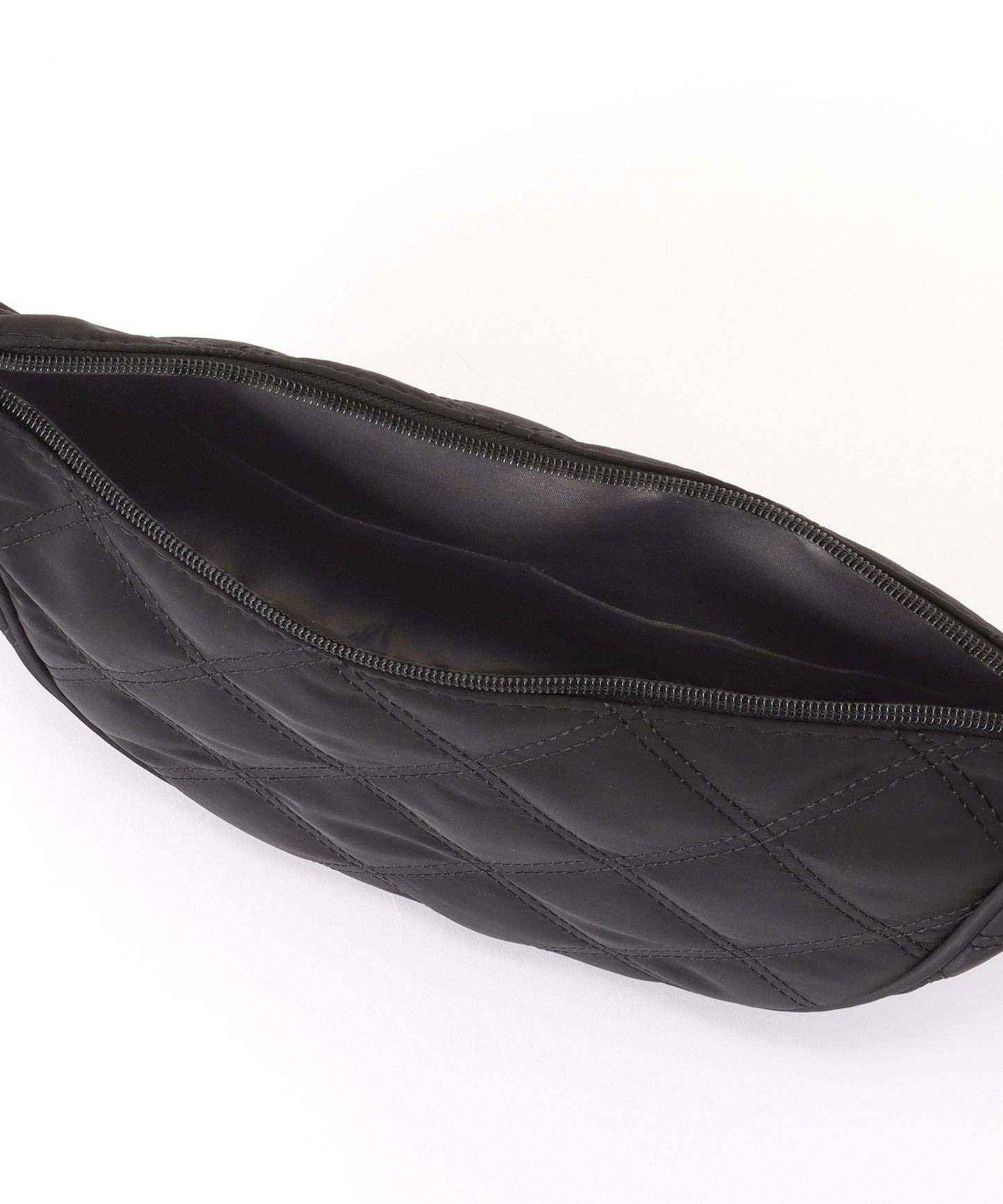 ソリッドカラー ハーフムーン ダイヤ ステッチ ショルダーバッグ