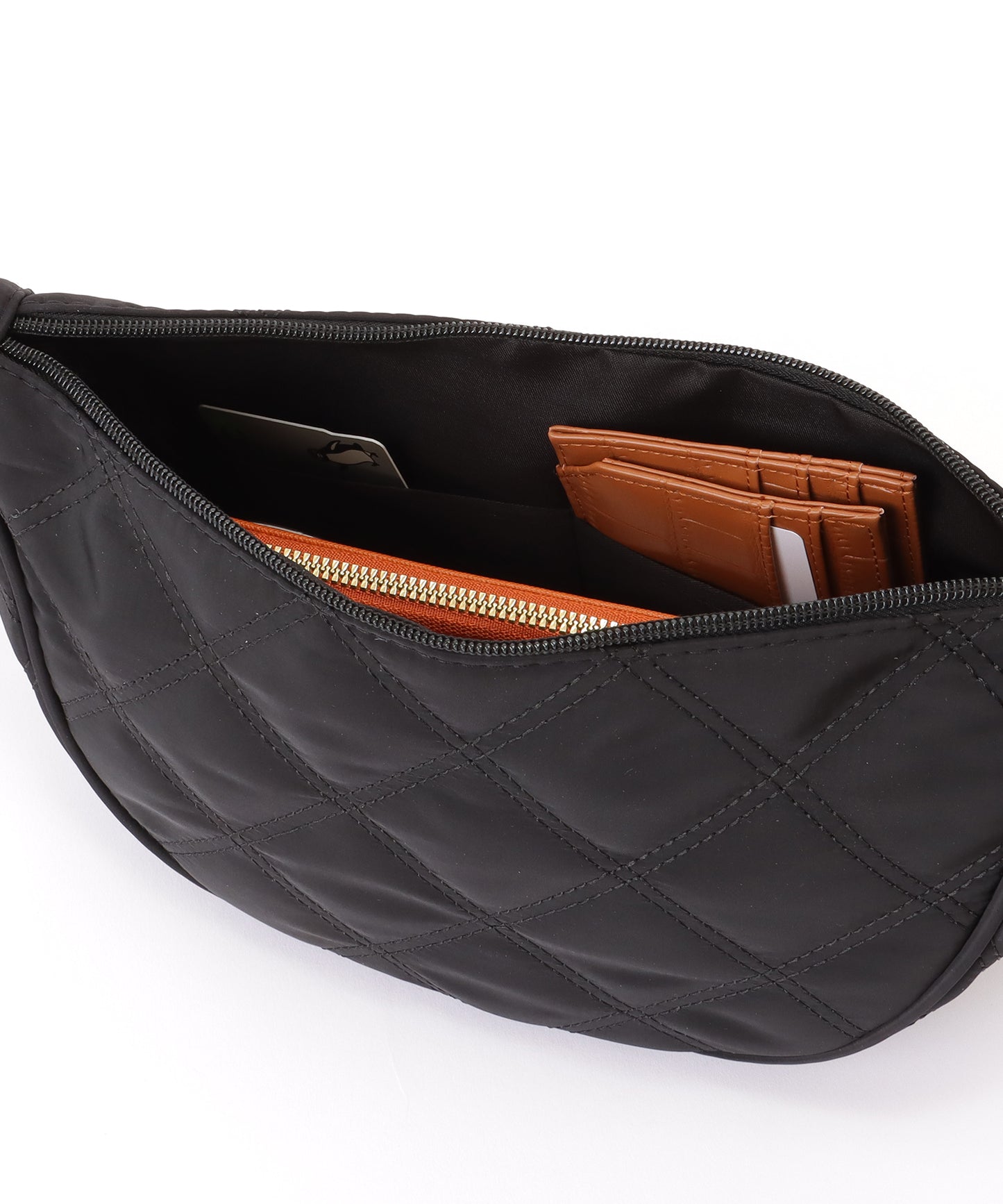 ソリッドカラー ハーフムーン ダイヤ ステッチ ショルダーバッグ