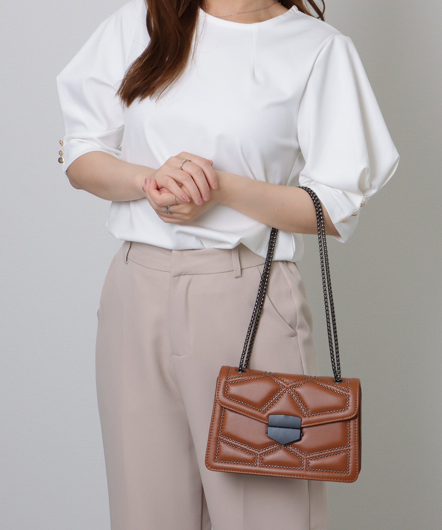 スタッズ スクエア チェーン ショルダーバッグ