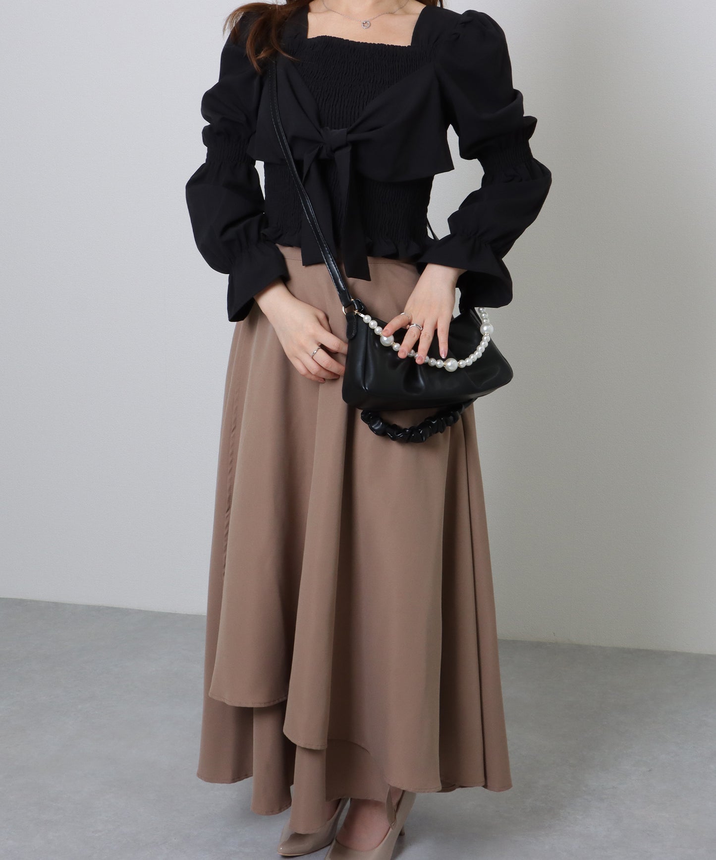 パールチェーン付き 2WAY ギャザー ショルダーバッグ