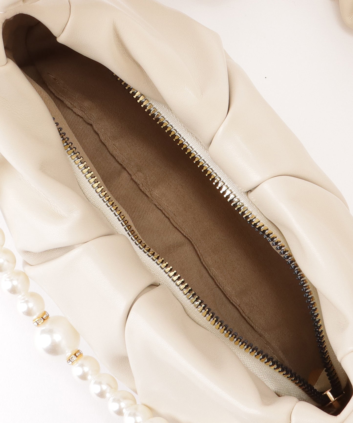 パールチェーン付き 2WAY ギャザー ショルダーバッグ