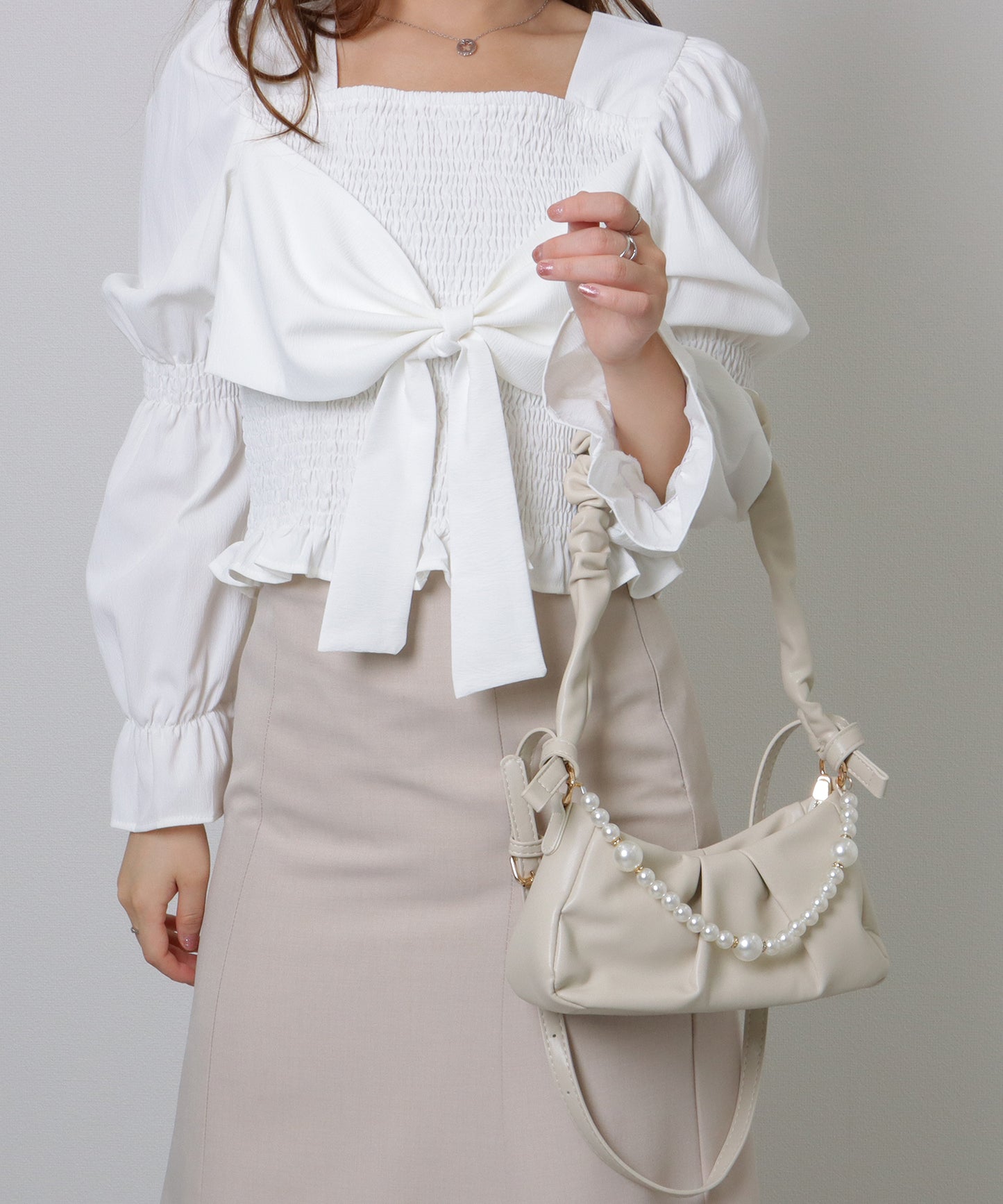 パールチェーン付き 2WAY ギャザー ショルダーバッグ