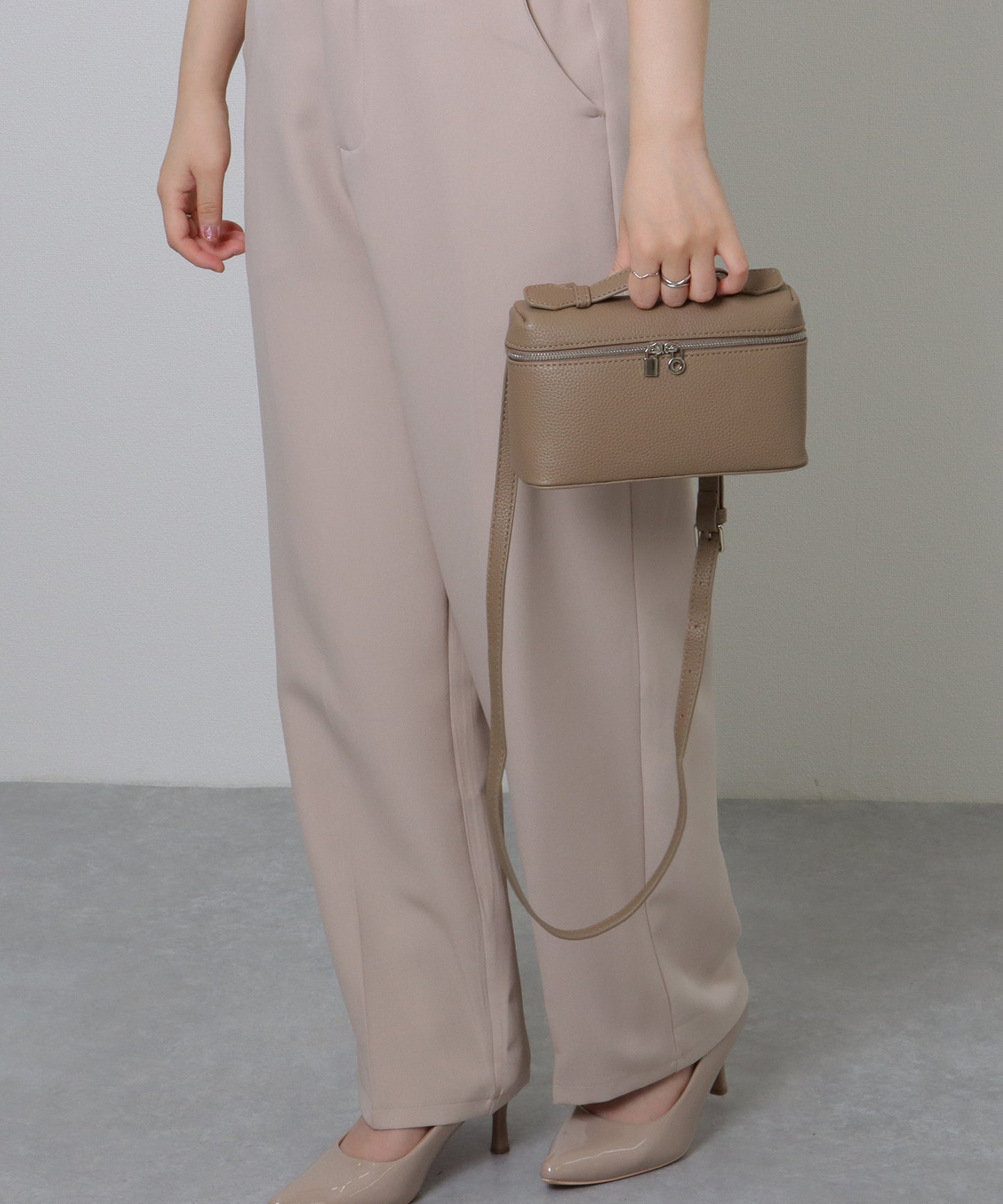 スクエア 2WAY コンパクト ショルダーバッグ