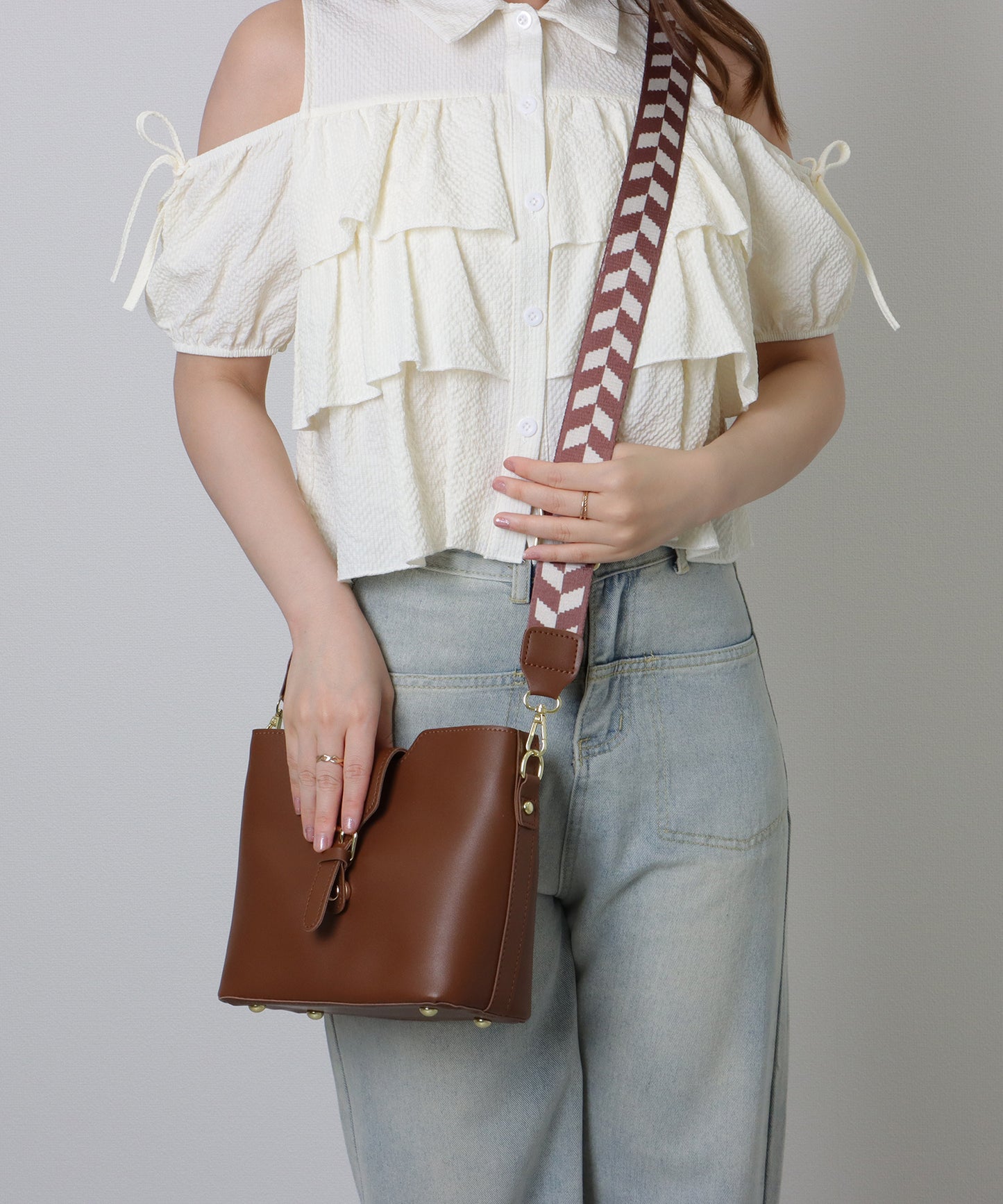 ヘリンボーン ベルト付き スクエア ショルダーバッグ