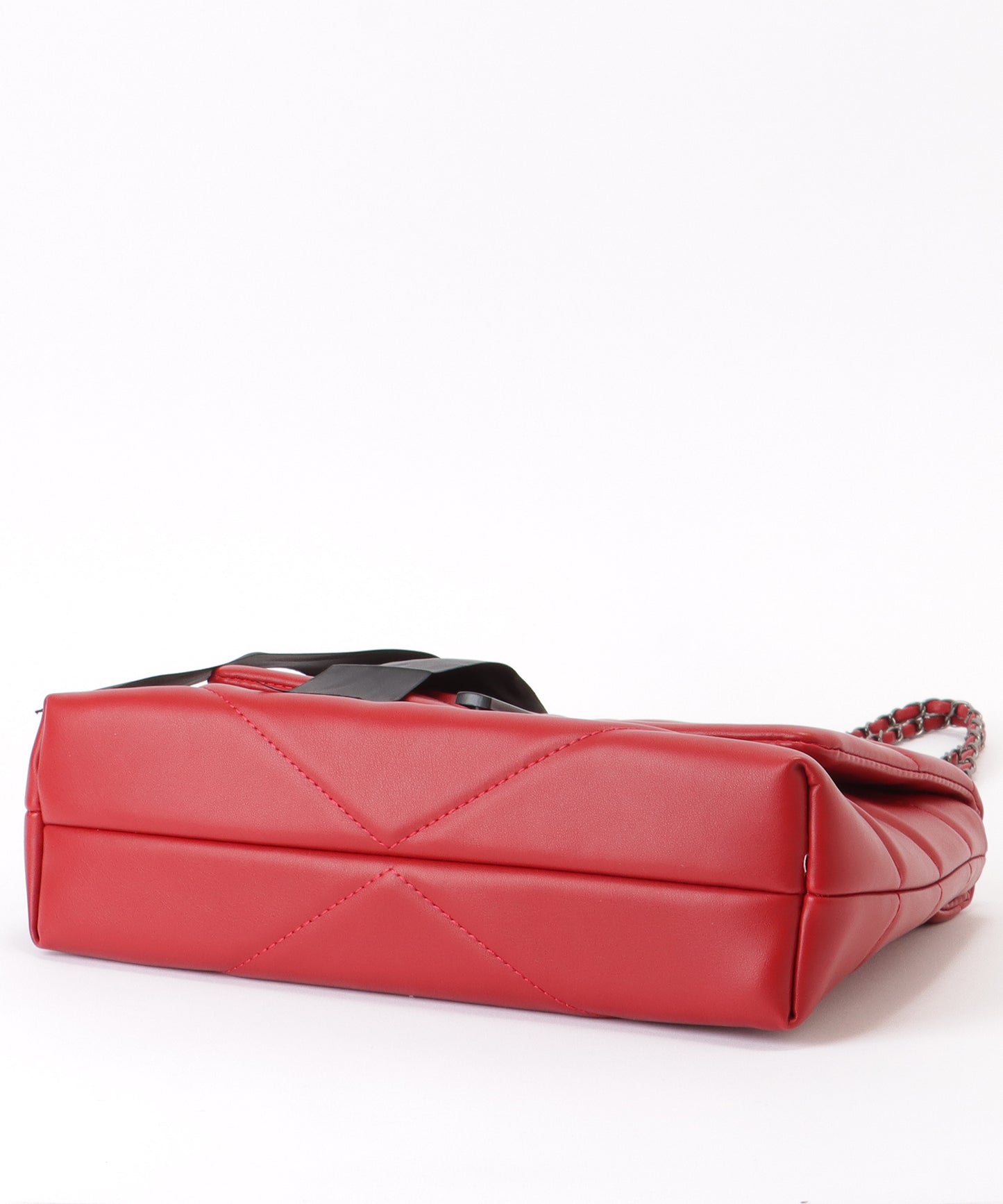 リボン付き Vステッチ スクエア チェーン ショルダーバッグ