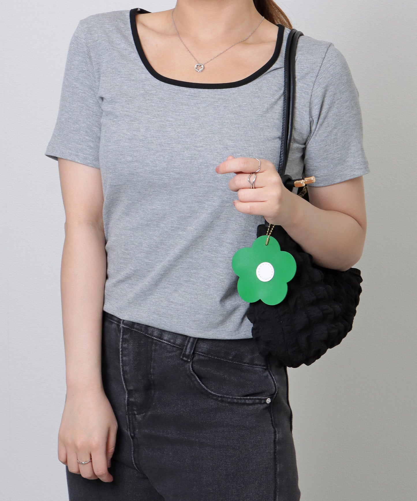 フラワー チャーム付き バイカラー ぽこぽこ 2WAY ショルダーバッグ