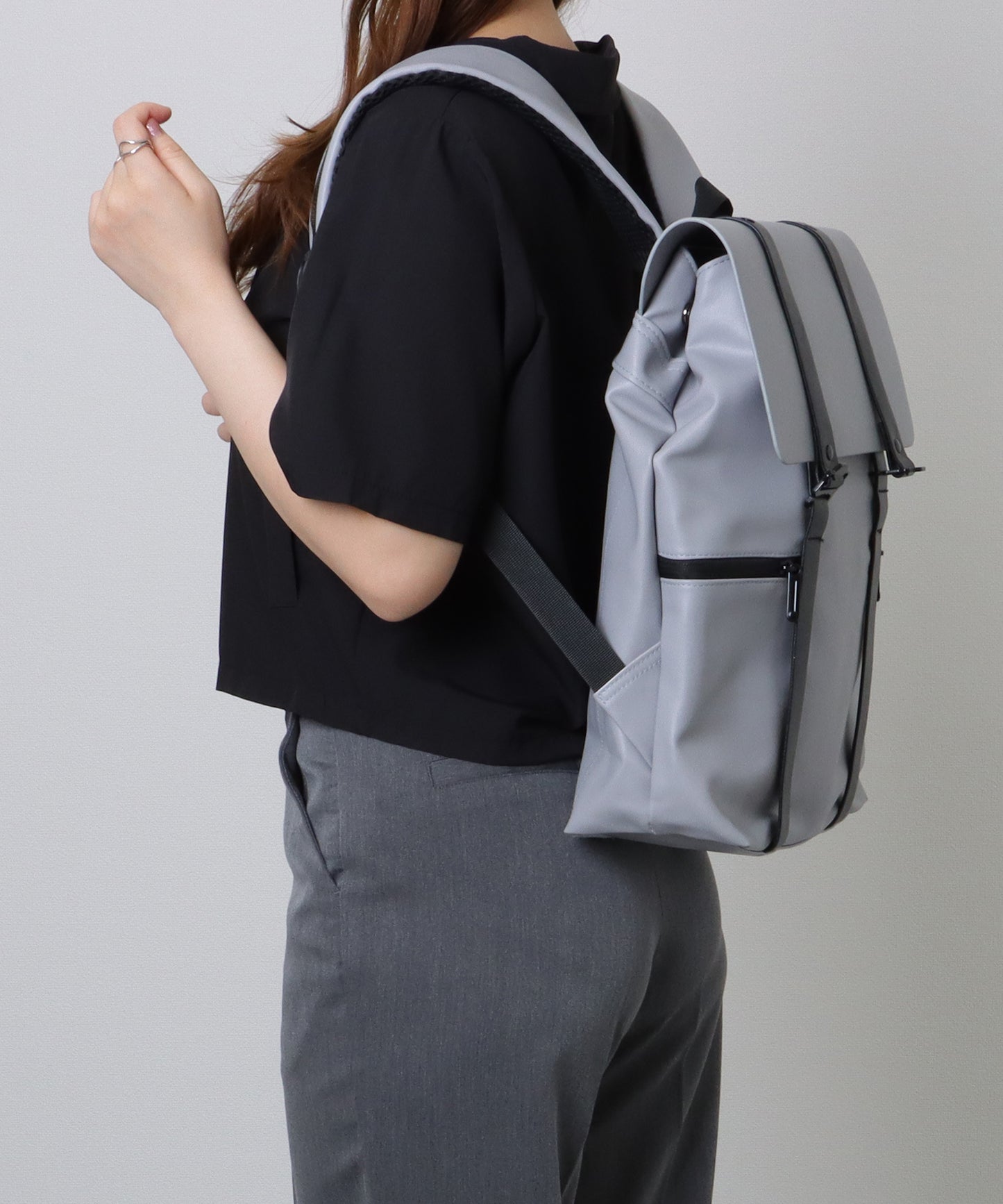 配色ライン スクエア バックパック