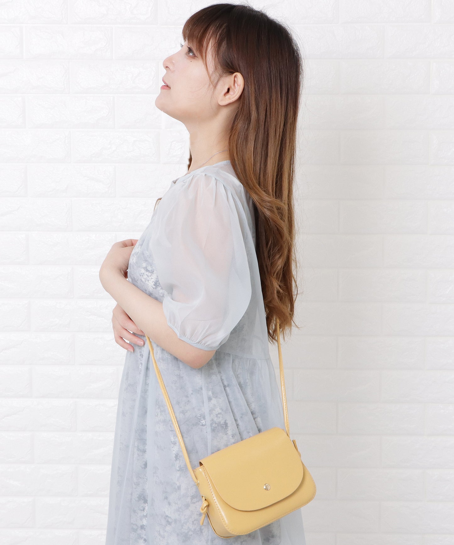 コンパクトミニショルダーバッグ