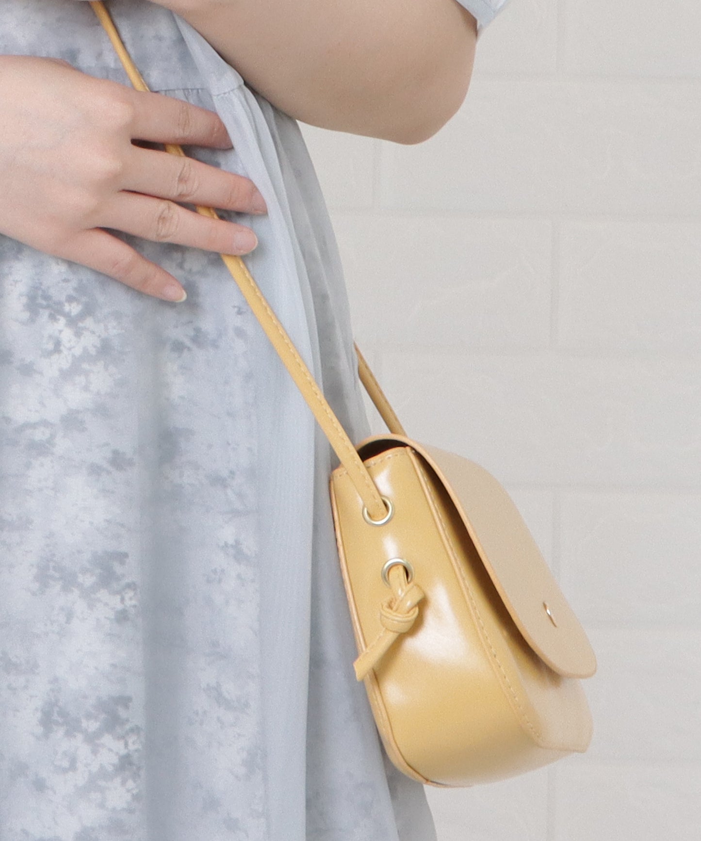 コンパクトミニショルダーバッグ