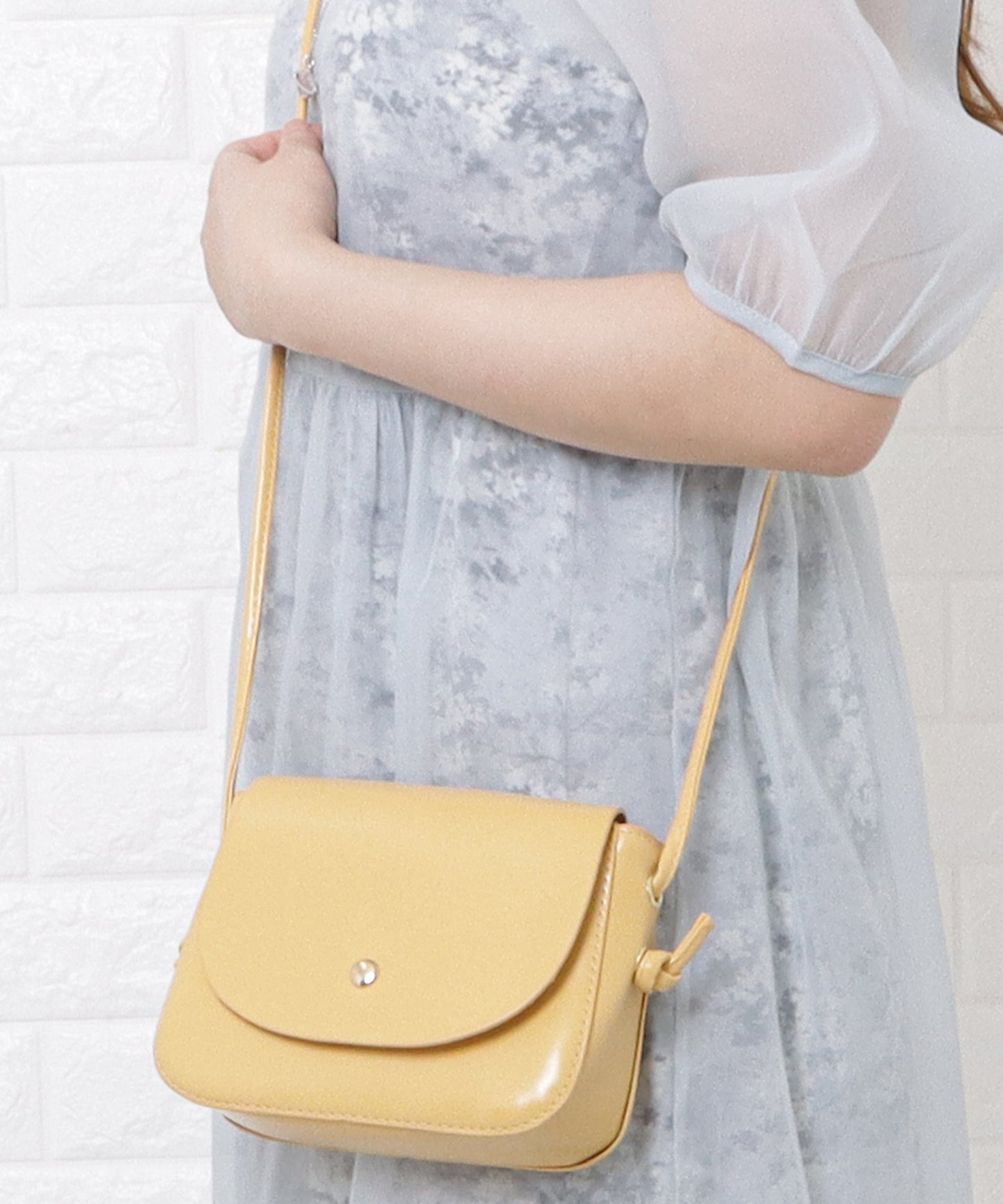 コンパクトミニショルダーバッグ