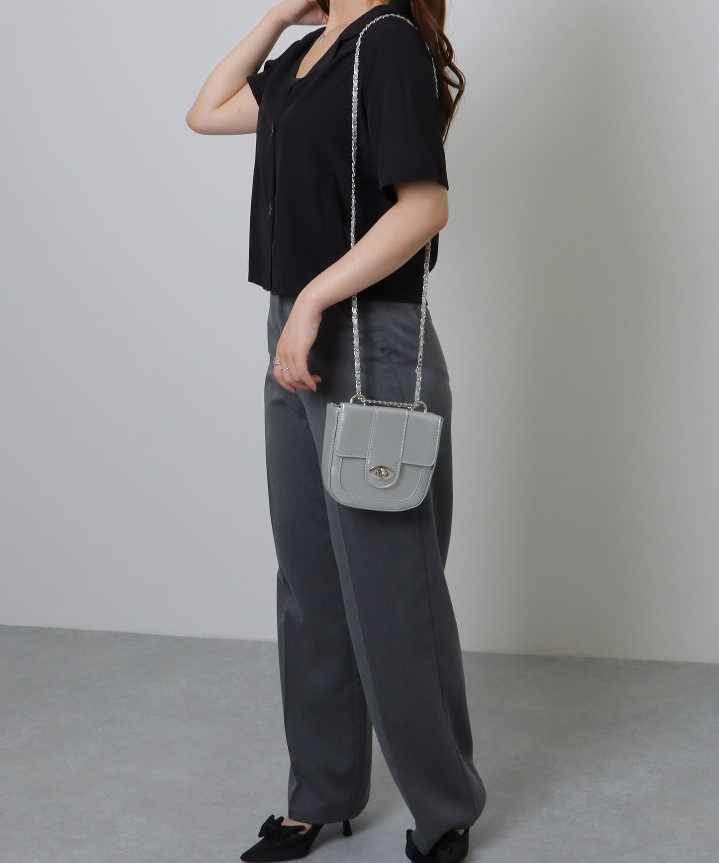 コンパクト ラウンド 2WAY チェーン ショルダーバッグ