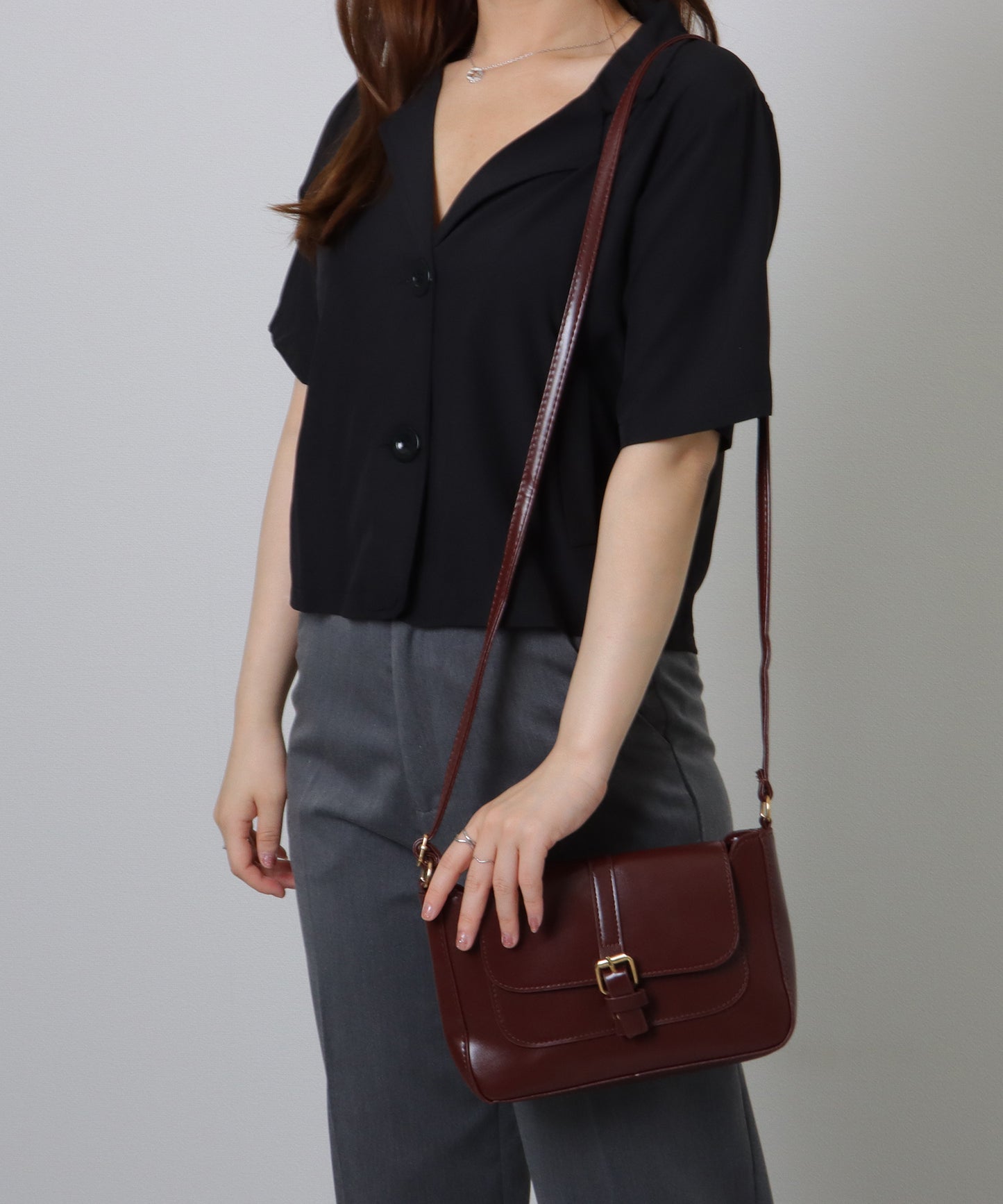 スクール風 スクエア ベルト ショルダーバッグ