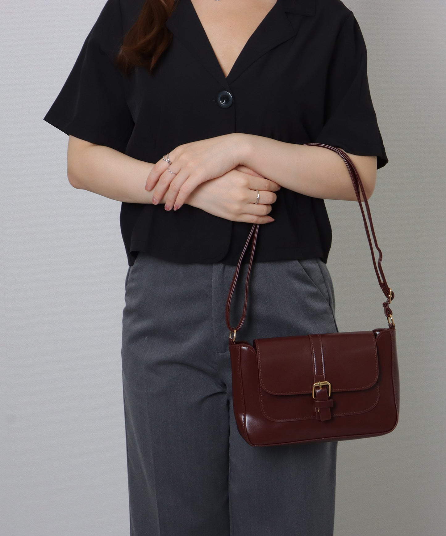 スクール風 スクエア ベルト ショルダーバッグ