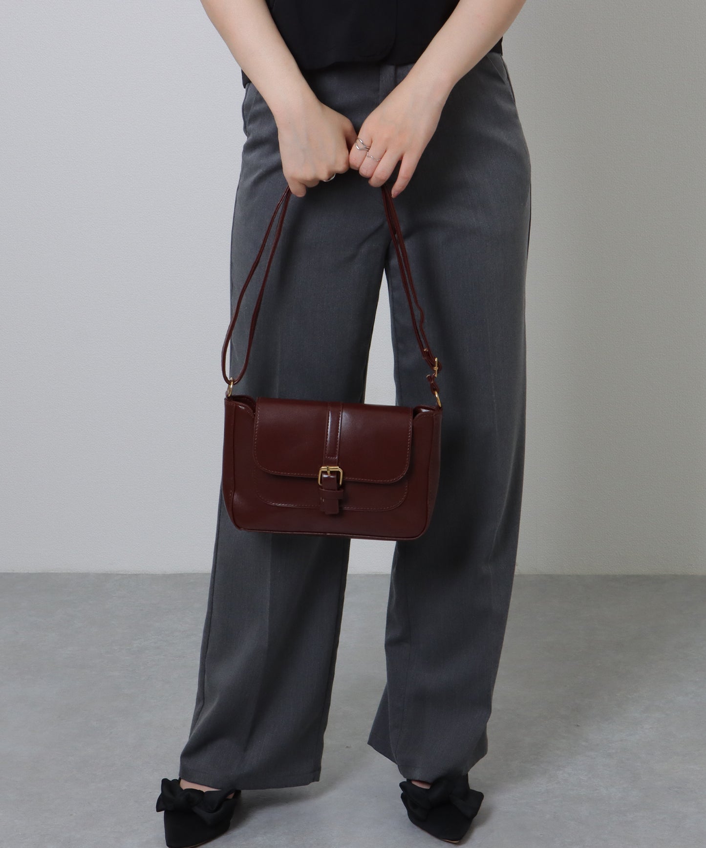 スクール風 スクエア ベルト ショルダーバッグ