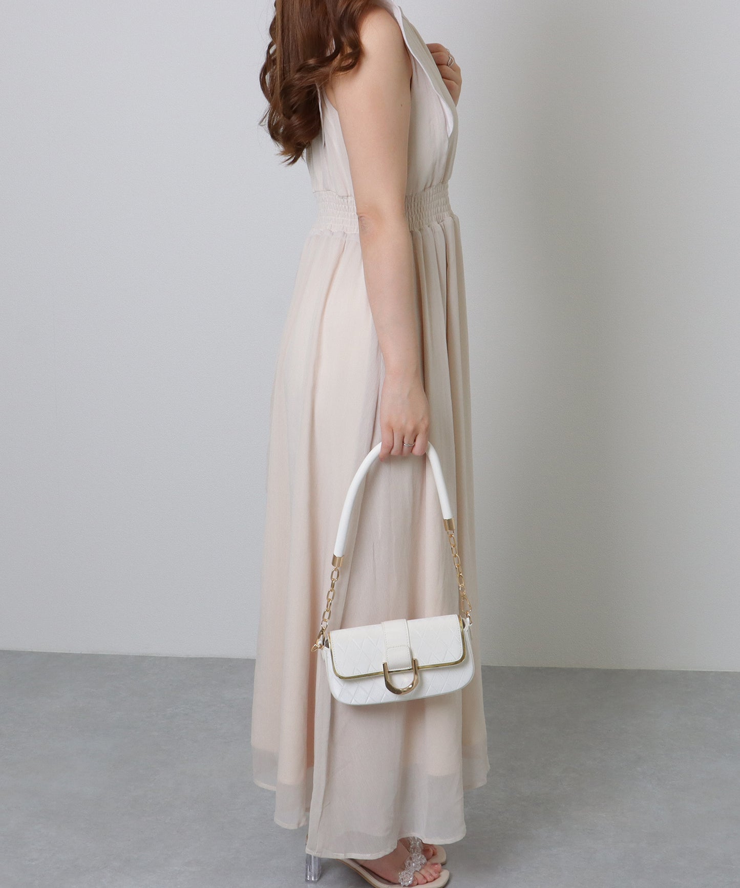 ダイヤ柄 メタリック ラウンド チェーン バッグ