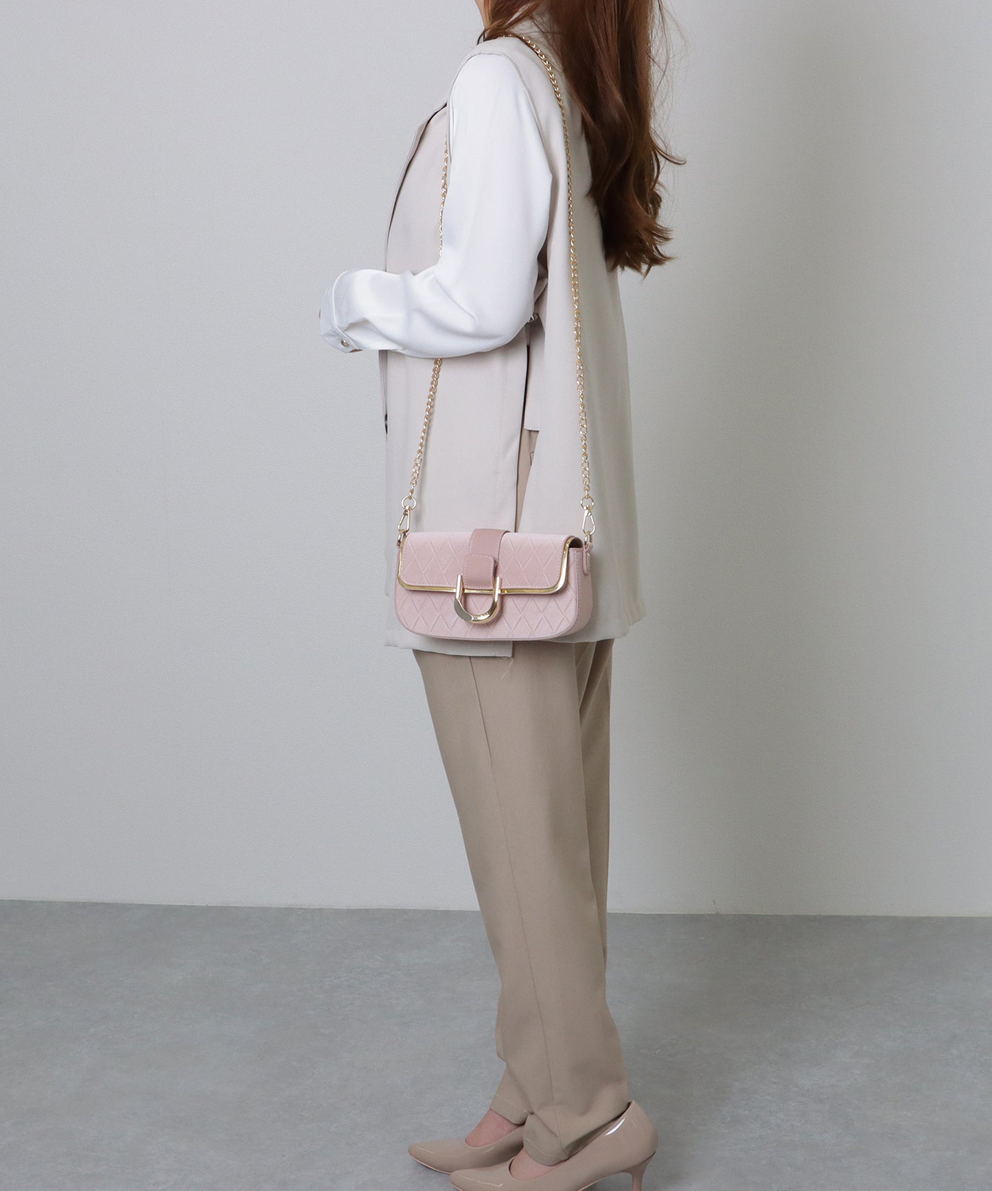 ダイヤ柄 メタリック ラウンド チェーン バッグ