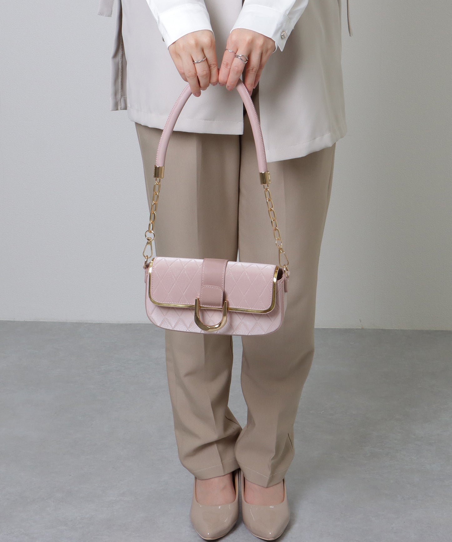 ダイヤ柄 メタリック ラウンド チェーン バッグ