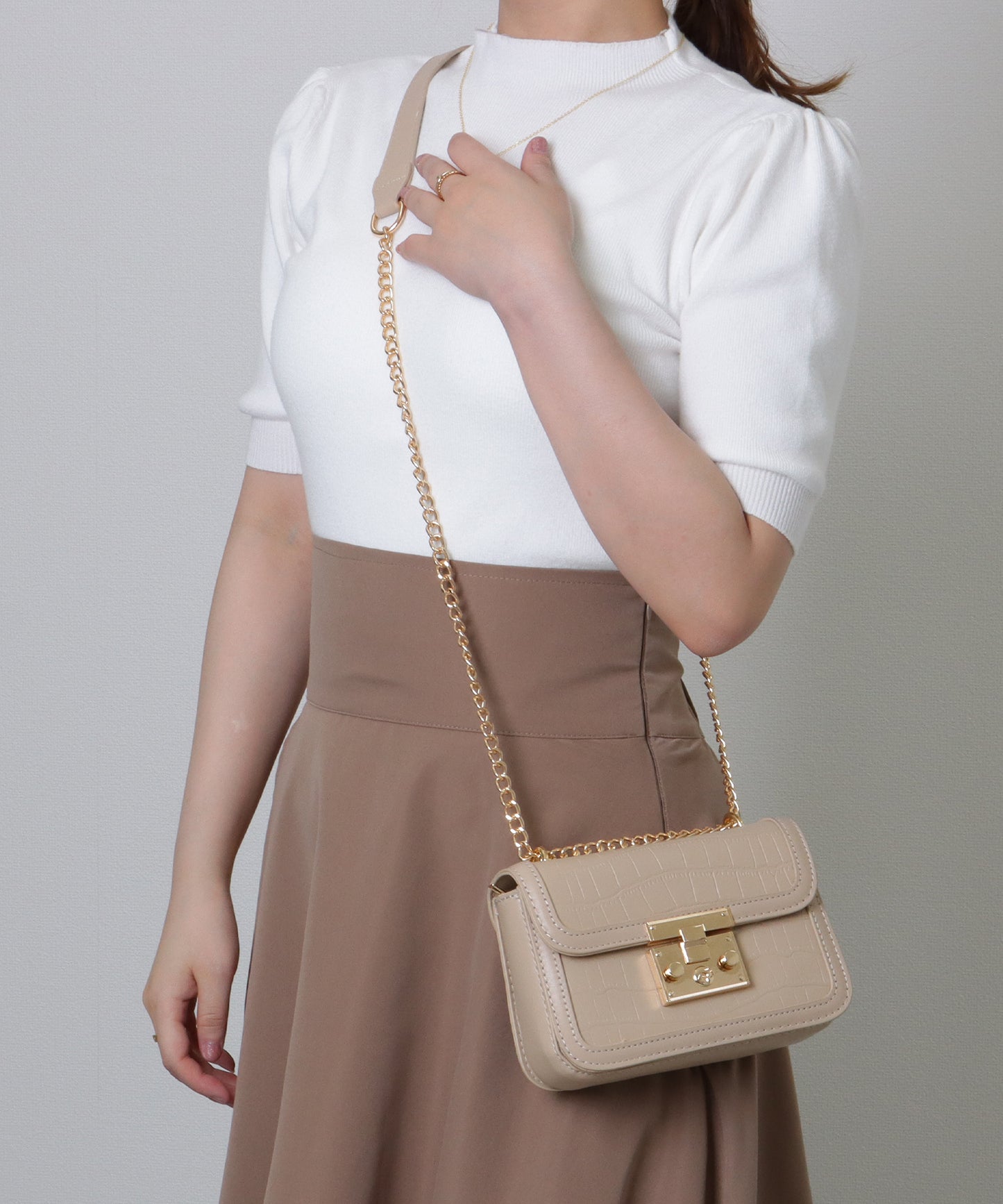 クロコ風 型押し スクエア ショルダーバッグ