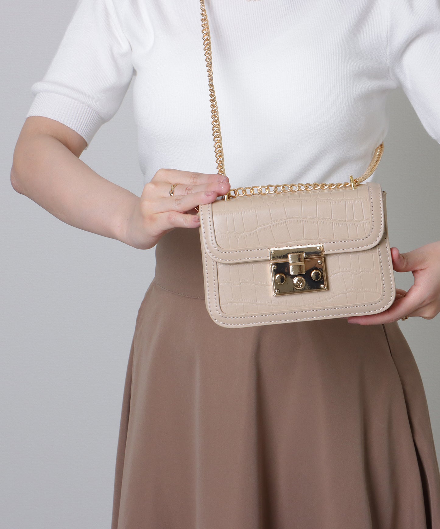 クロコ風 型押し スクエア ショルダーバッグ