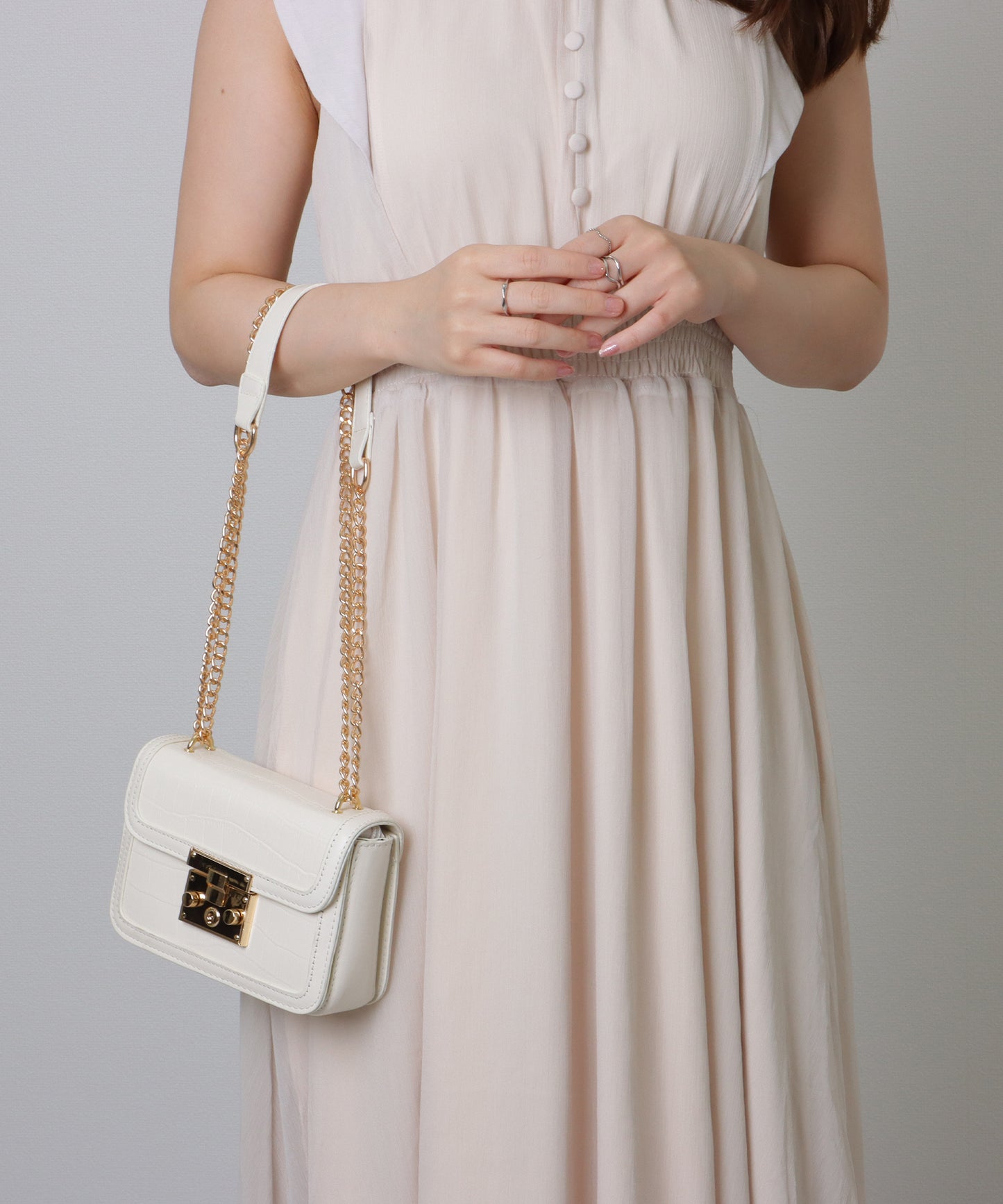 クロコ風 型押し スクエア ショルダーバッグ