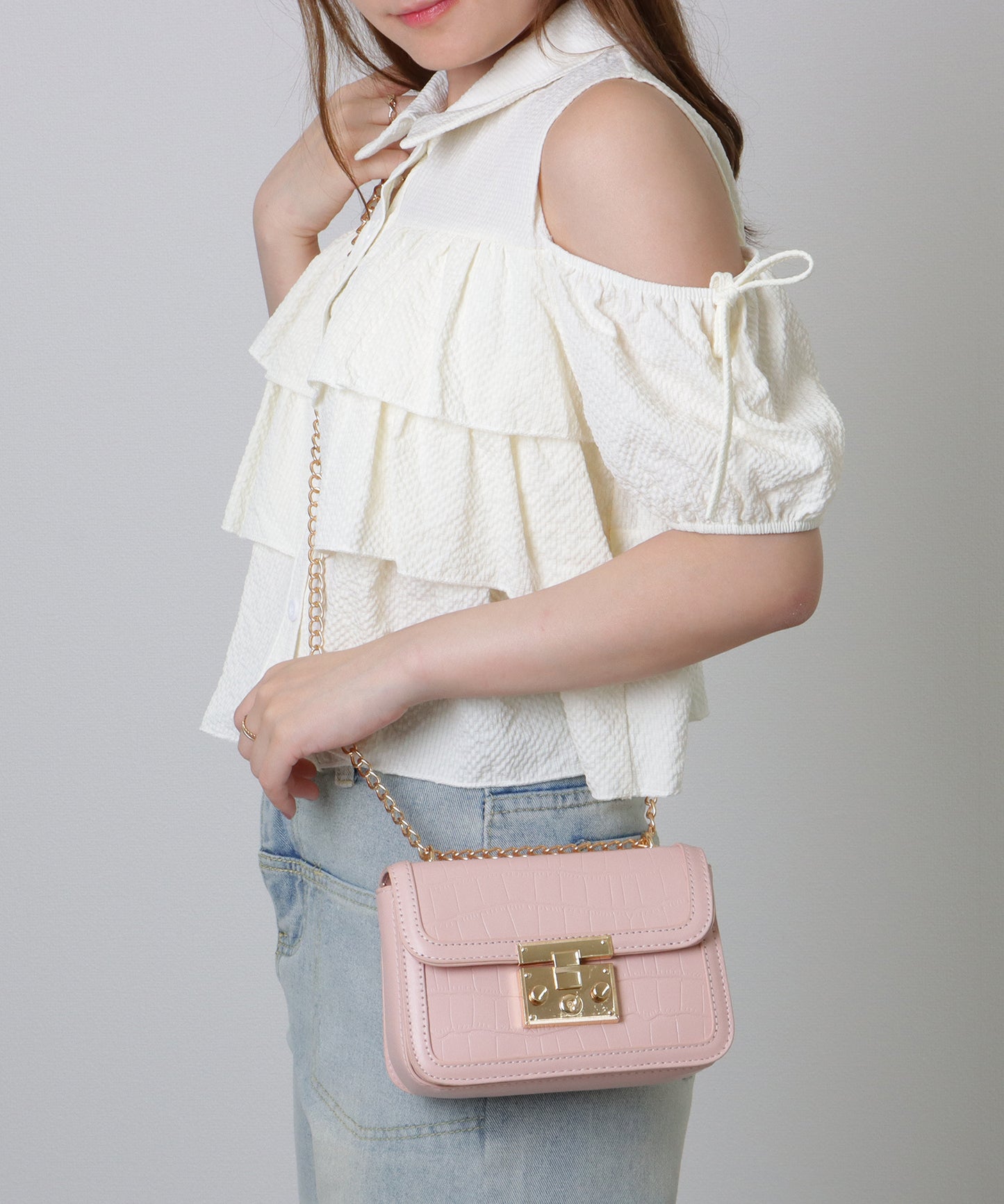 クロコ風 型押し スクエア ショルダーバッグ