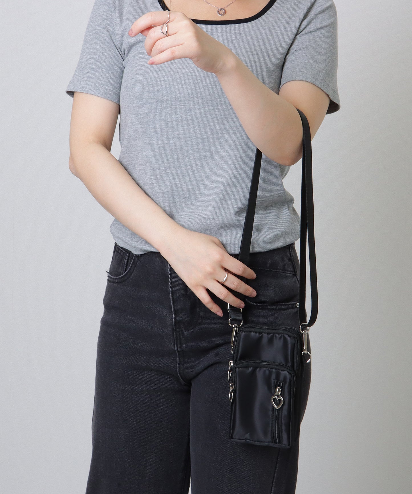 ハートチャーム付き 3WAY コンパクト スクエア ショルダー スマホ バッグ