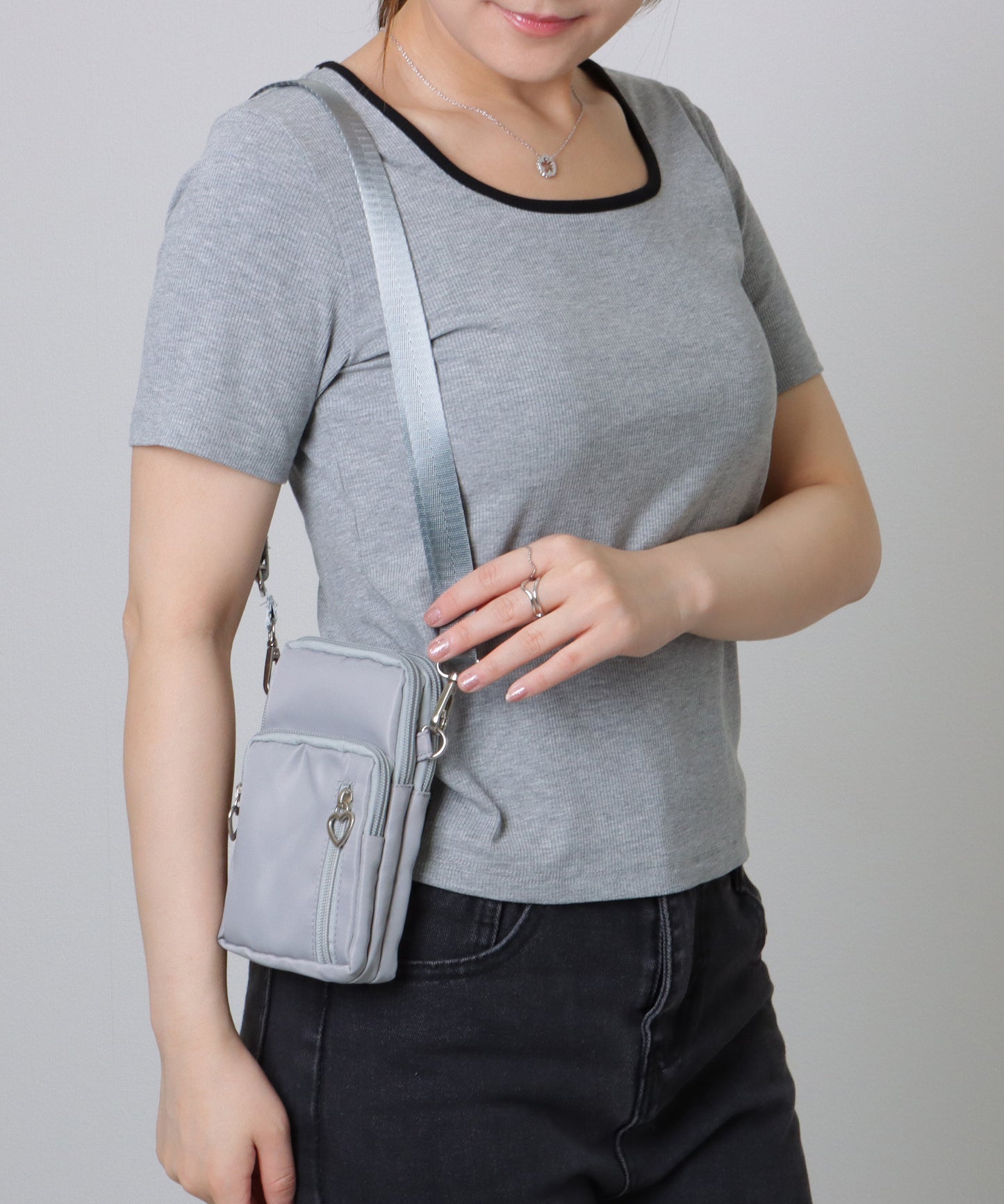 ハートチャーム付き 3WAY コンパクト スクエア ショルダー スマホ バッグ