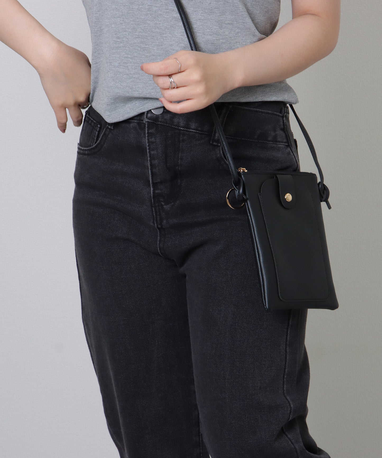 キーリング付き コンパクト サコッシュ バッグ