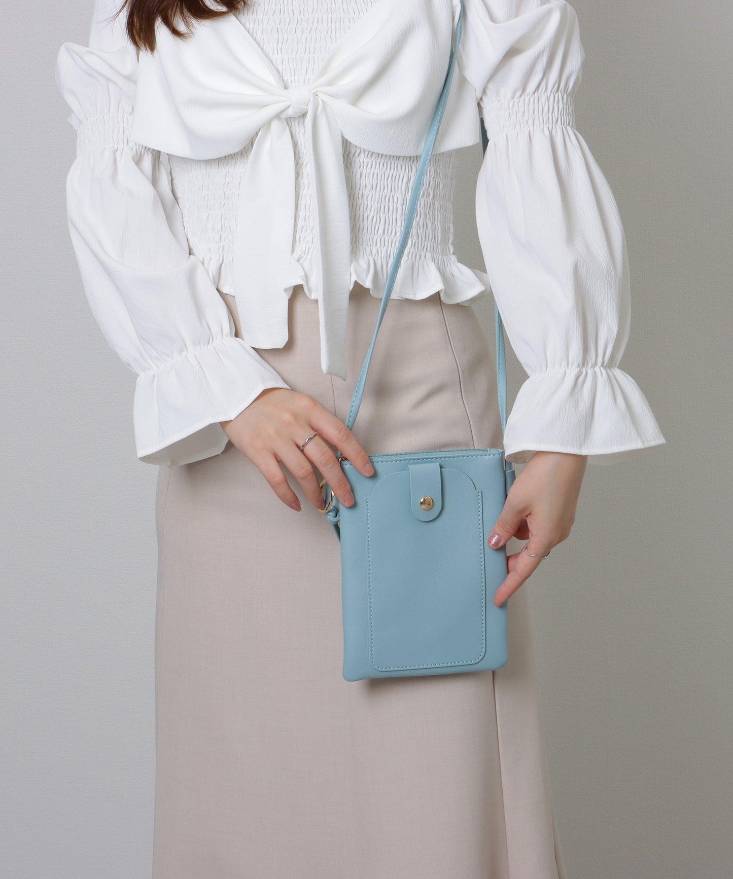 キーリング付き コンパクト サコッシュ バッグ