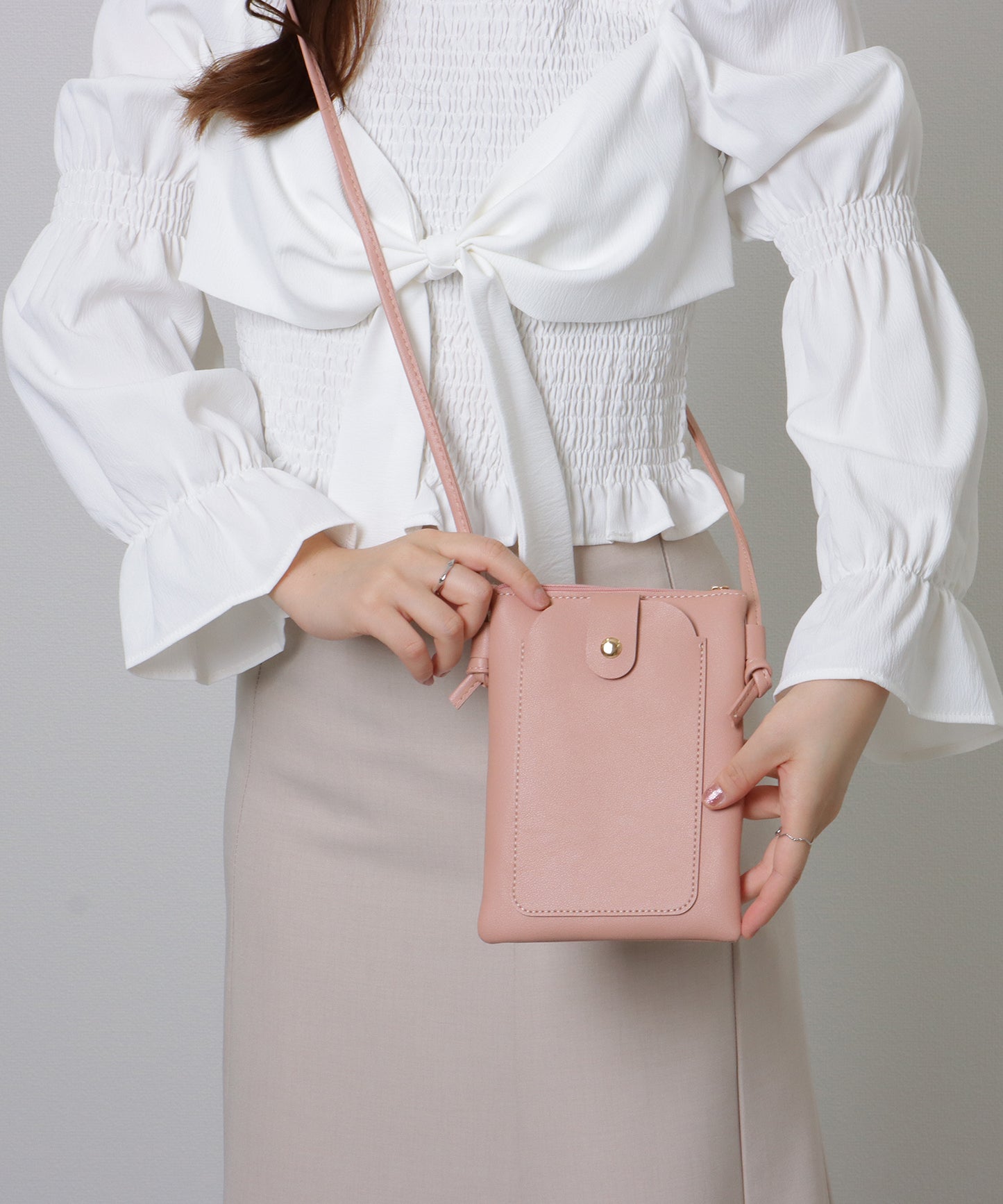 キーリング付き コンパクト サコッシュ バッグ