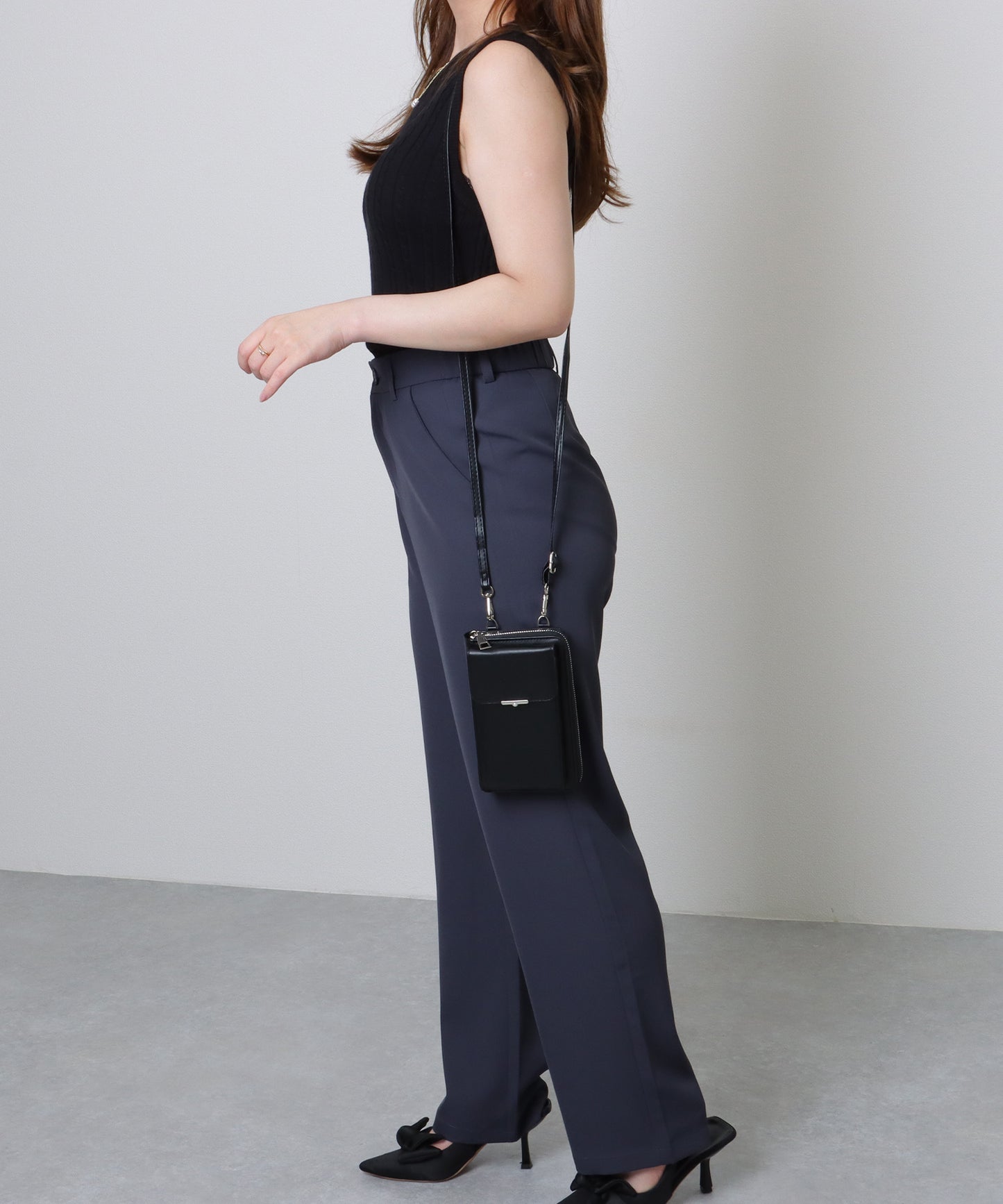 パールモチーフ付き スクエア ウォレット バッグ