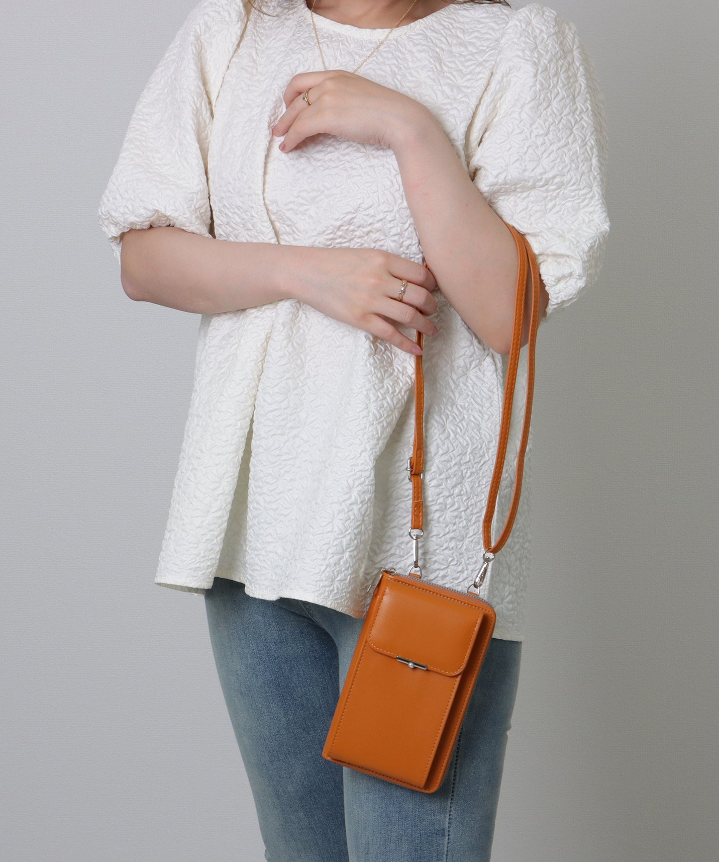 パールモチーフ付き スクエア ウォレット バッグ