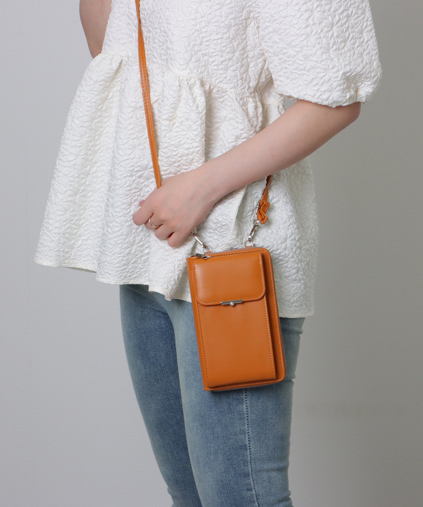 パールモチーフ付き スクエア ウォレット バッグ