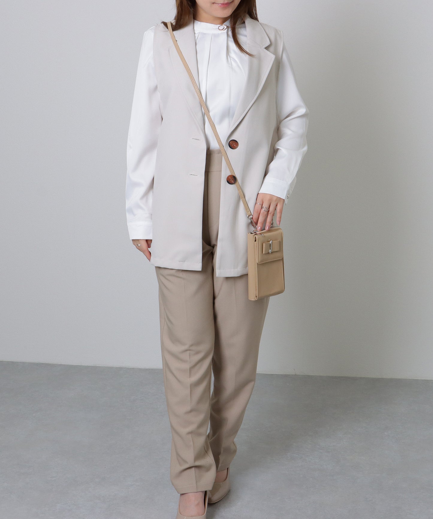 メタリック ウエーブモチーフ付き スクエア ウォレット バッグ