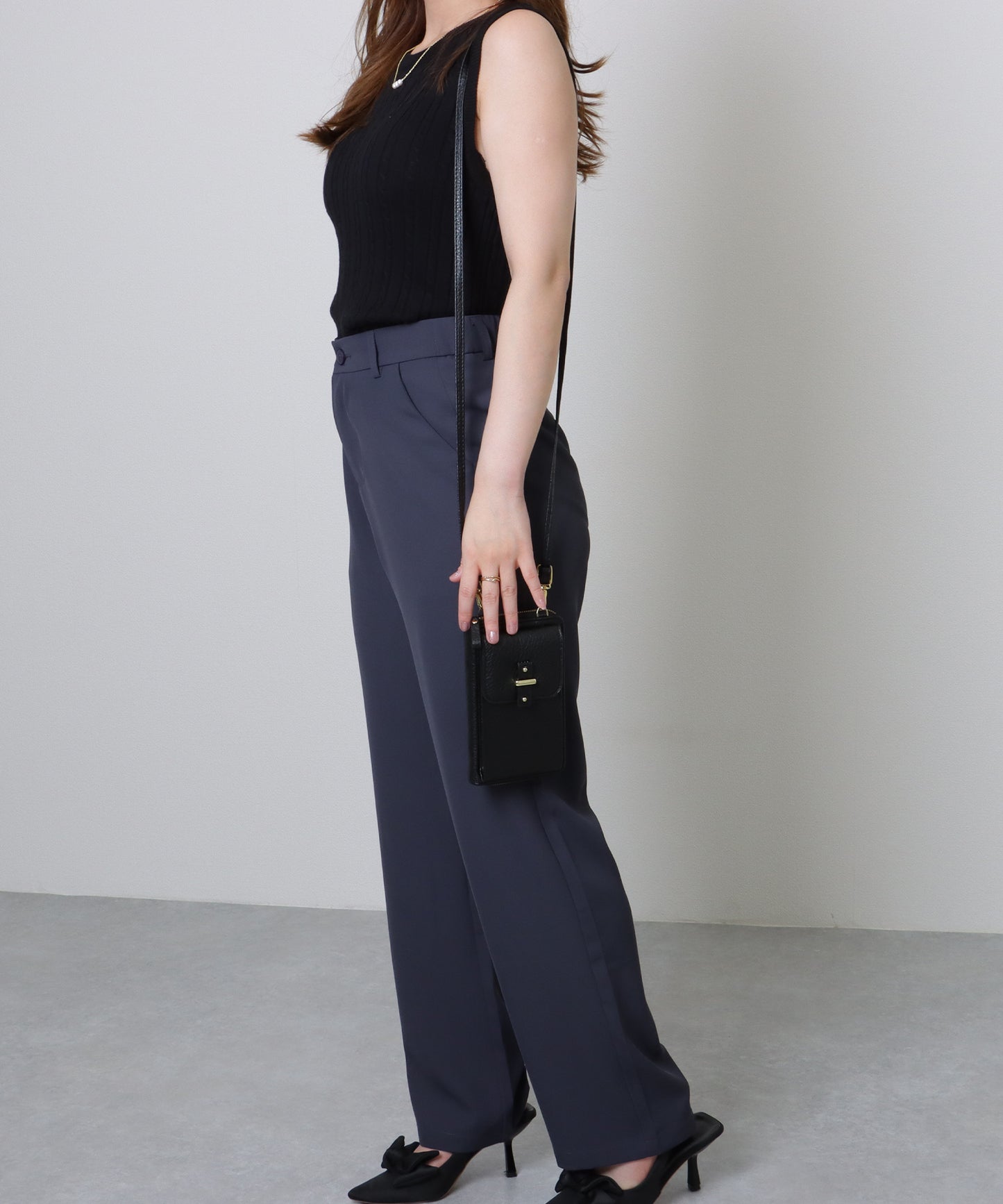 ベルト付き スクエア ウォレット バッグ