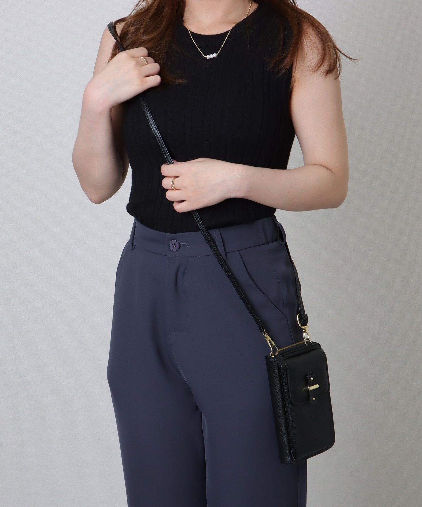 ベルト付き スクエア ウォレット バッグ