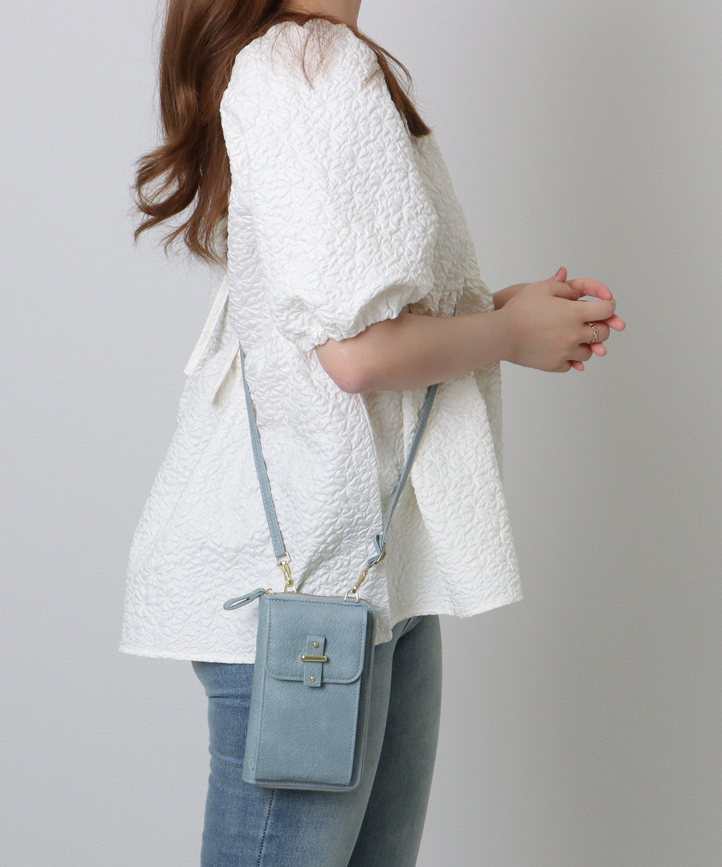 ベルト付き スクエア ウォレット バッグ