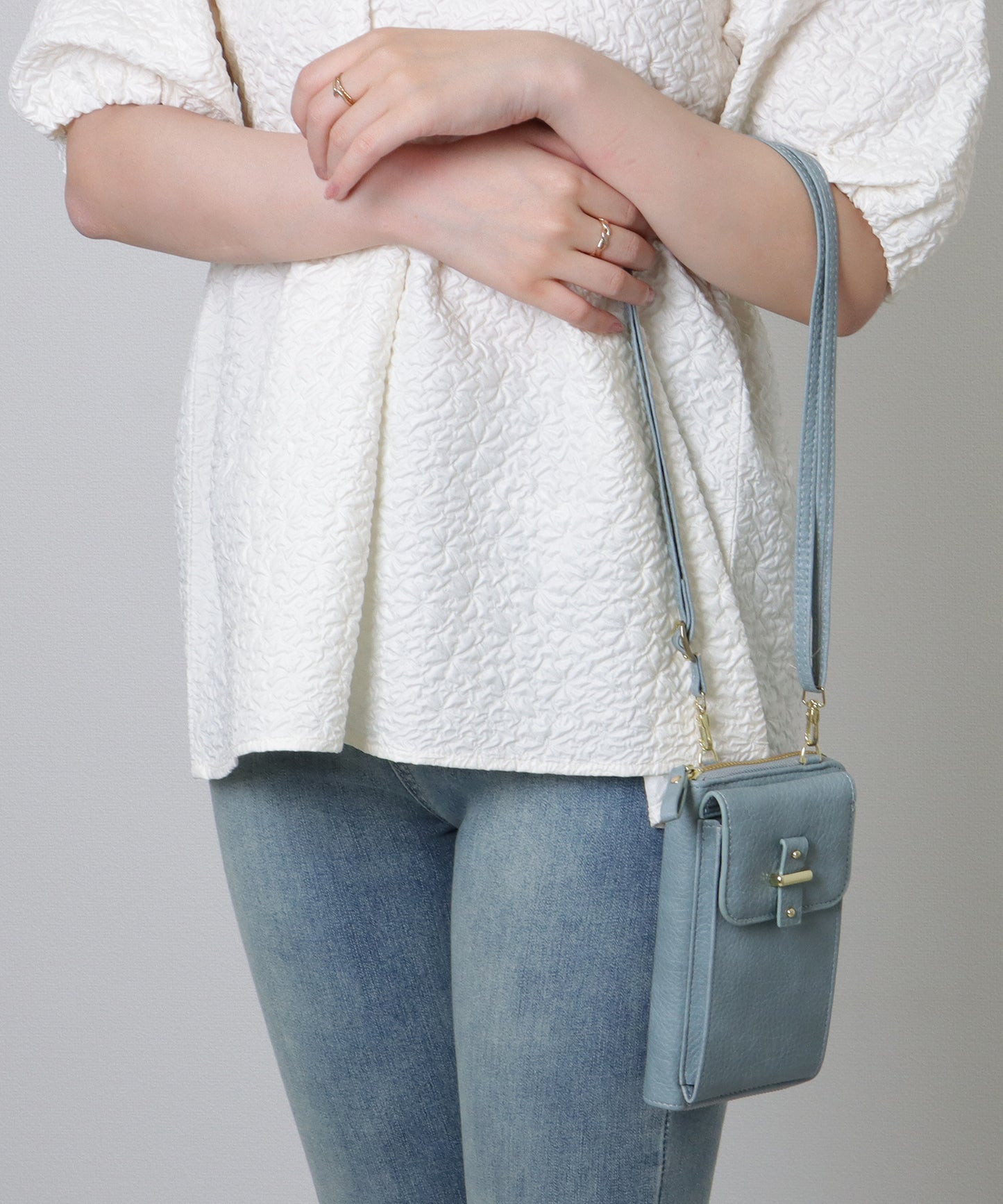 ベルト付き スクエア ウォレット バッグ