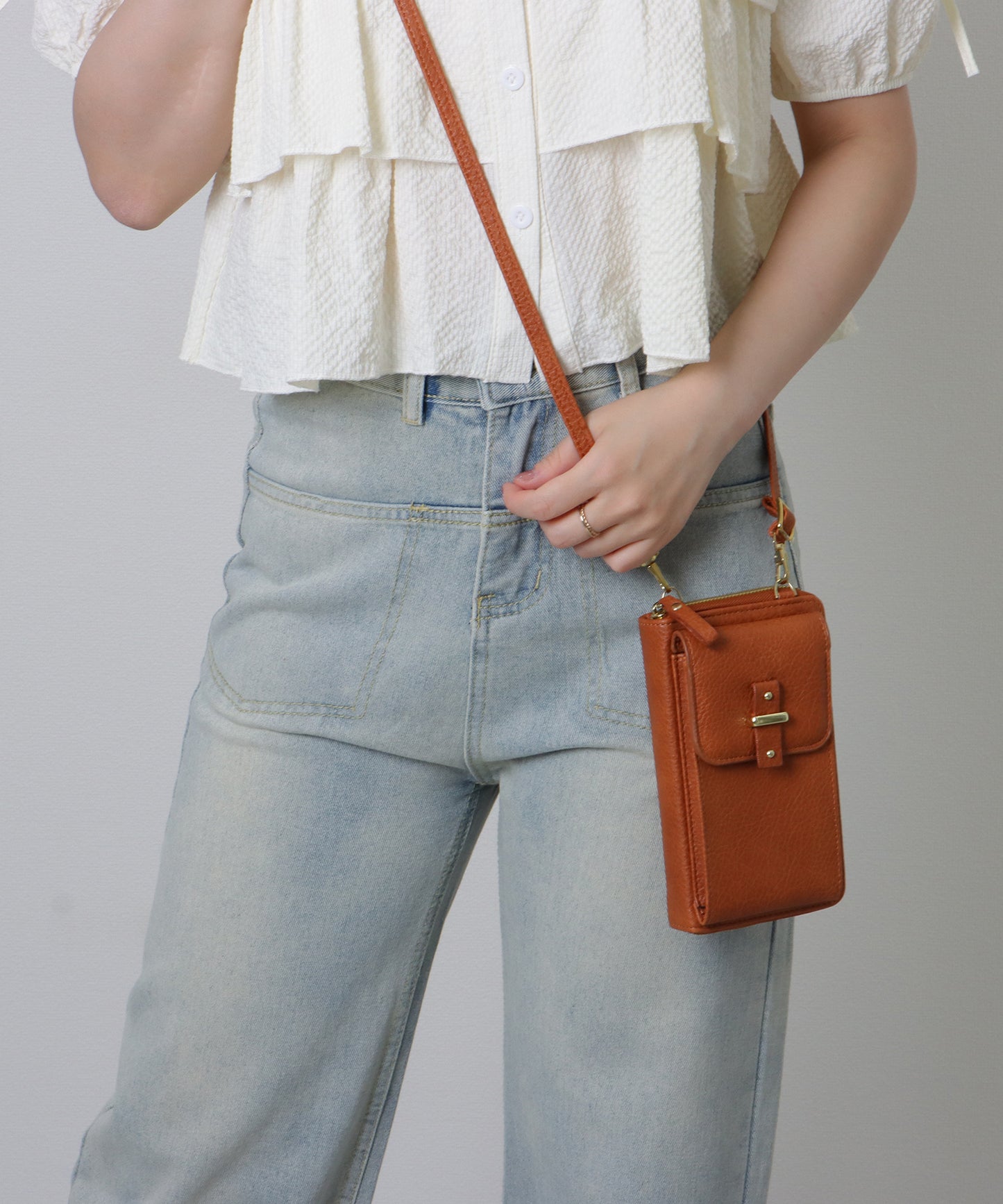 ベルト付き スクエア ウォレット バッグ