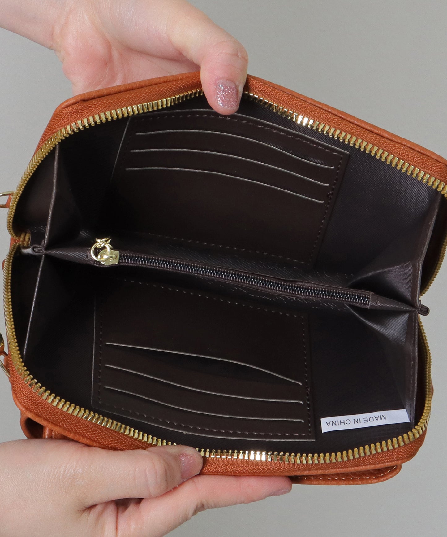 ベルト付き スクエア ウォレット バッグ