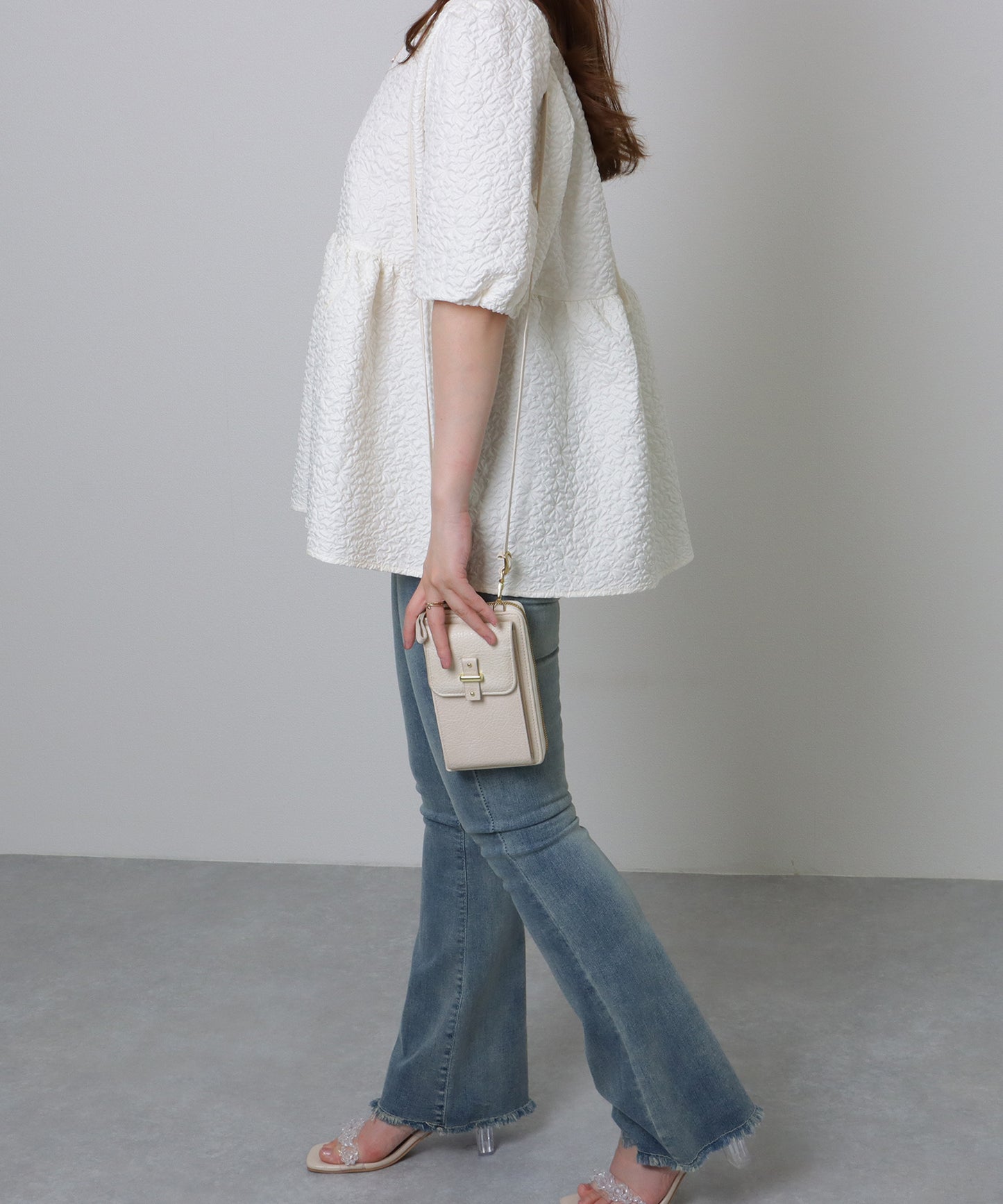 ベルト付き スクエア ウォレット バッグ