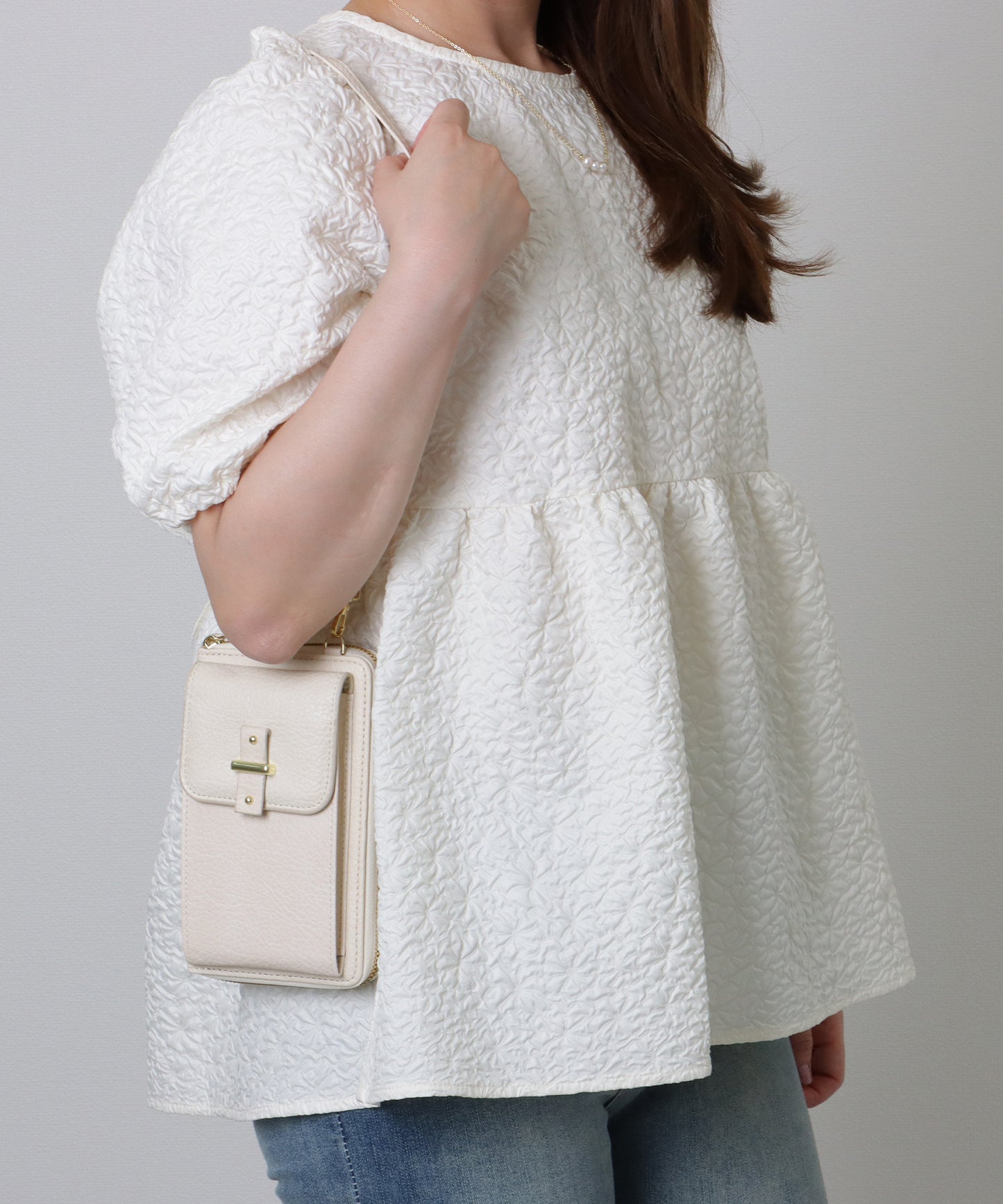 ベルト付き スクエア ウォレット バッグ