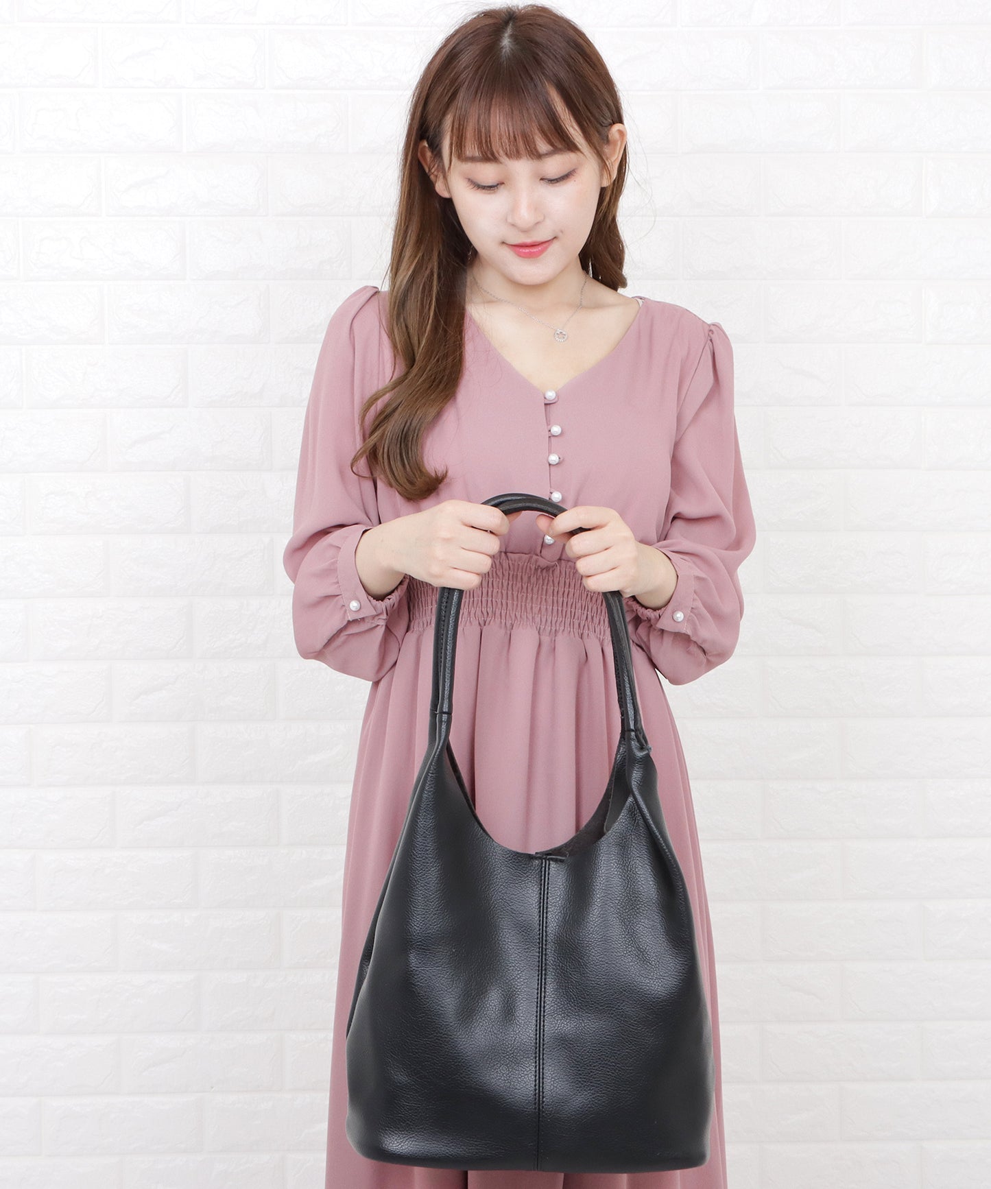 大容量 Vカットトートバッグ